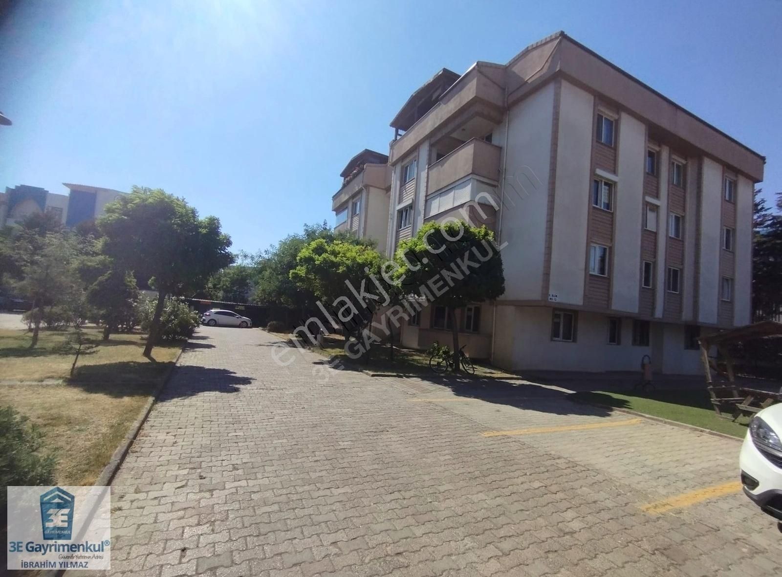 Tuzla Kaçkar Manolya Sitesi Satılık 3+1 125 M2 3e Gayrimenkul