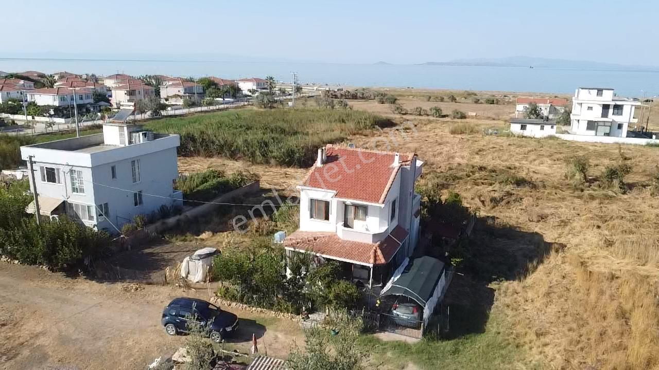 Denize Sıfır Yaz Kış Tatil Konforunda Villa - Görsel 3