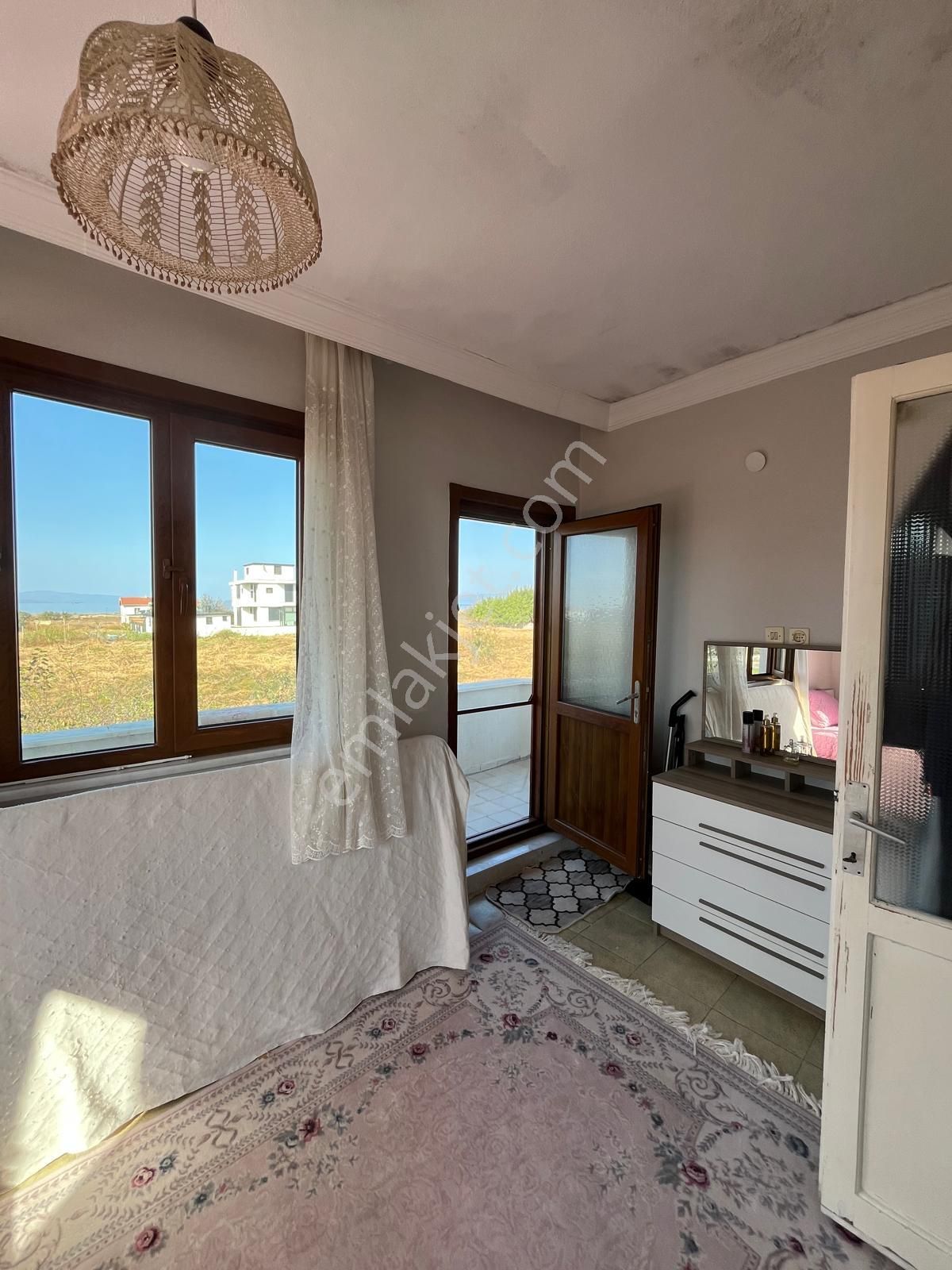 Denize Sıfır Yaz Kış Tatil Konforunda Villa - Görsel 20