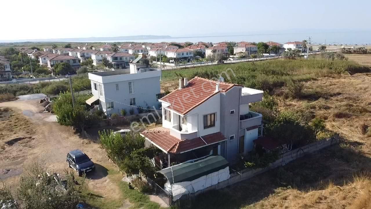 Denize Sıfır Yaz Kış Tatil Konforunda Villa - Görsel 8