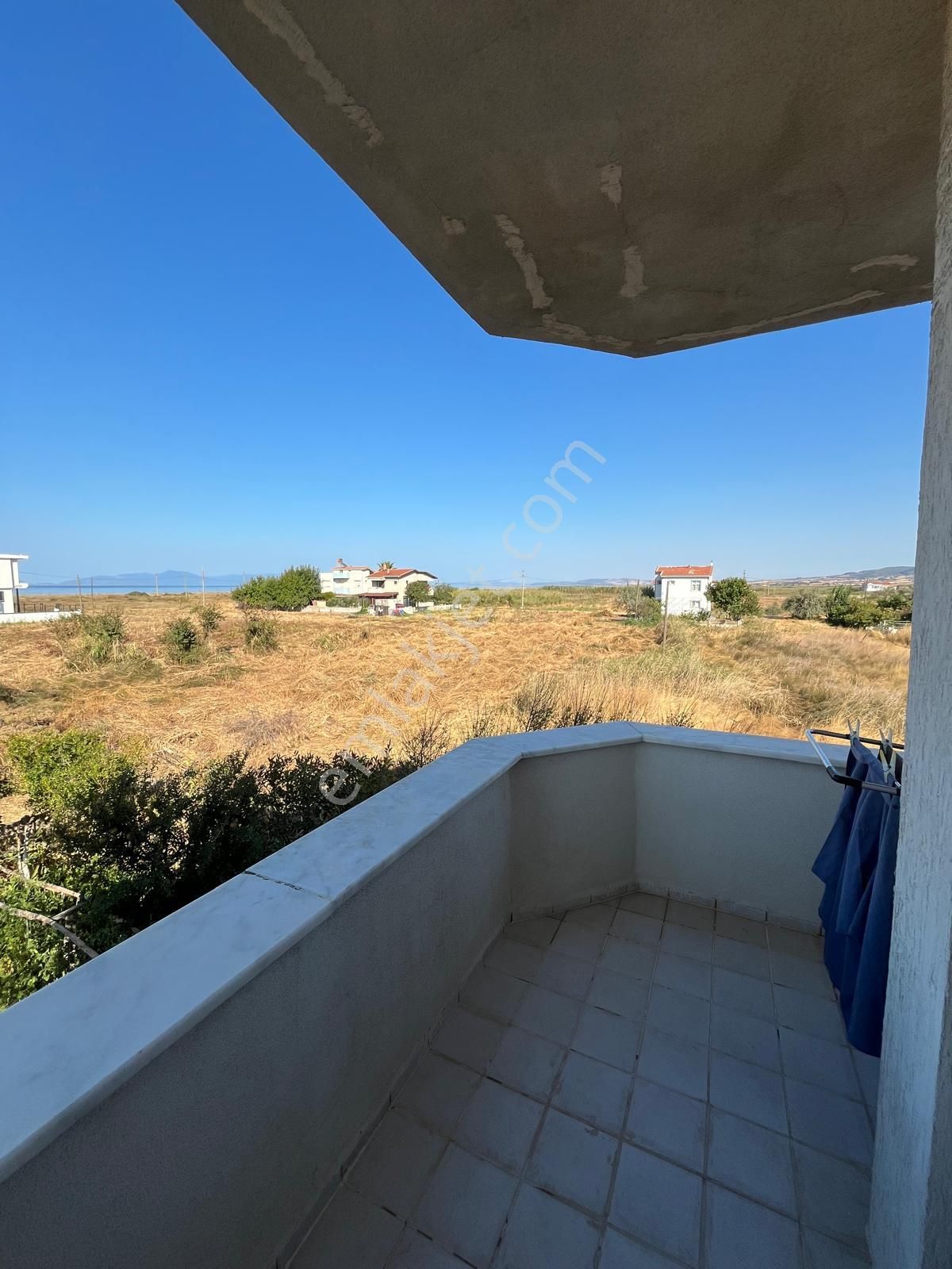 Denize Sıfır Yaz Kış Tatil Konforunda Villa - Görsel 28