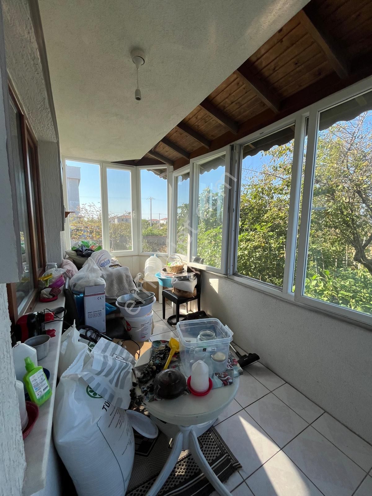 Denize Sıfır Yaz Kış Tatil Konforunda Villa - Görsel 19