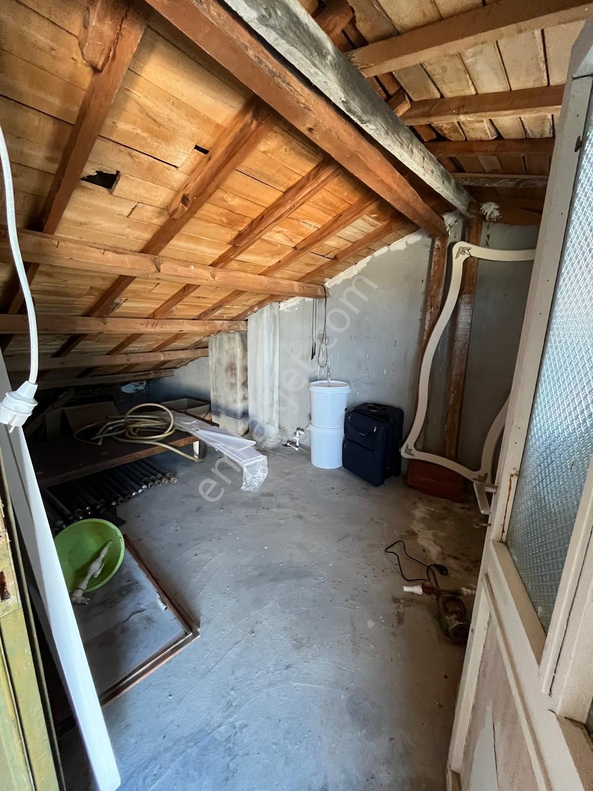 Denize Sıfır Yaz Kış Tatil Konforunda Villa - Görsel 30