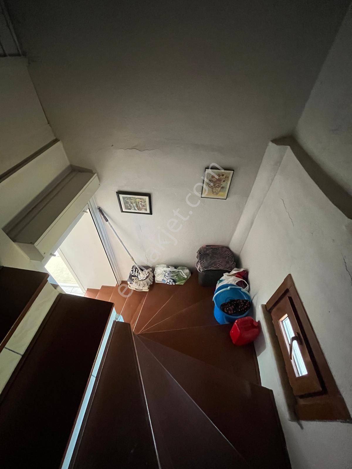 Denize Sıfır Yaz Kış Tatil Konforunda Villa - Görsel 32