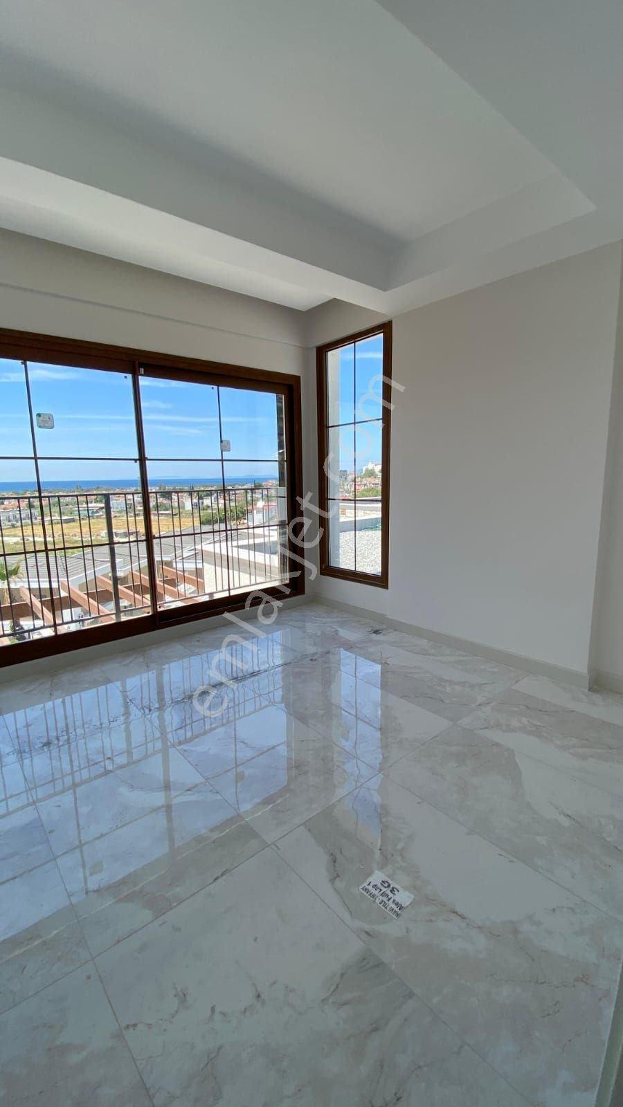 Kuşadası Soğucak Mevkinde Deniz Manzaralı Dublex Daire - Görsel 8