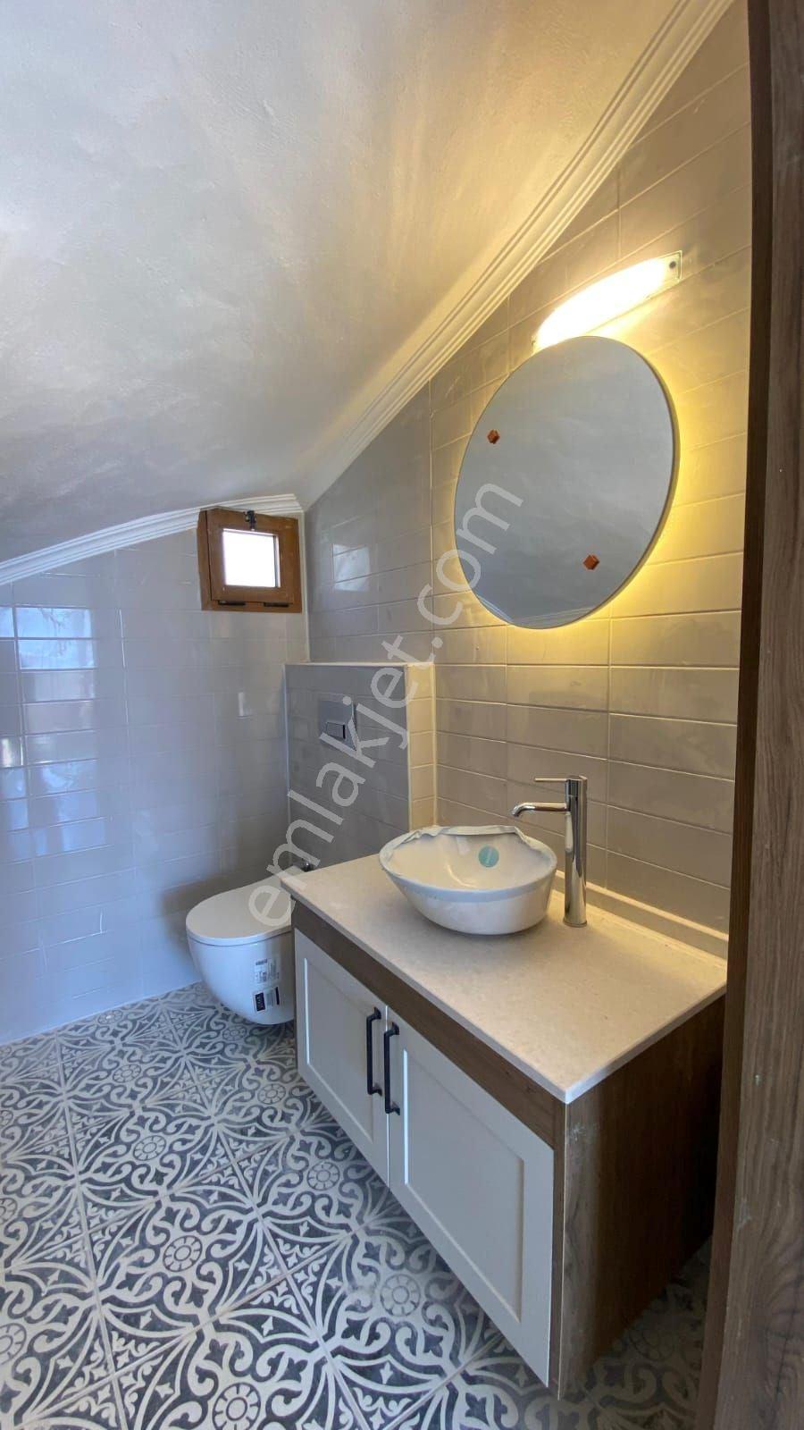 Kuşadası Soğucak Mevkinde Deniz Manzaralı Dublex Daire - Görsel 21