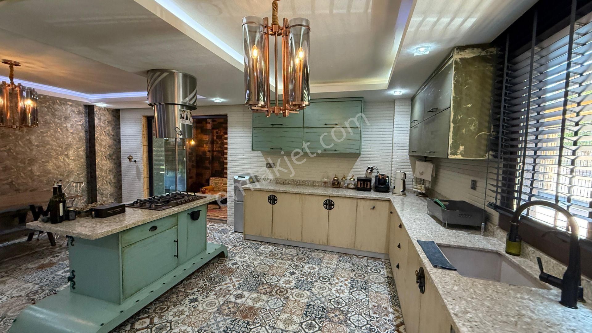 Thor'dan Satılık Yenişehir Deniz Mahallesi 9+1 Lüks Villa - Görsel 6