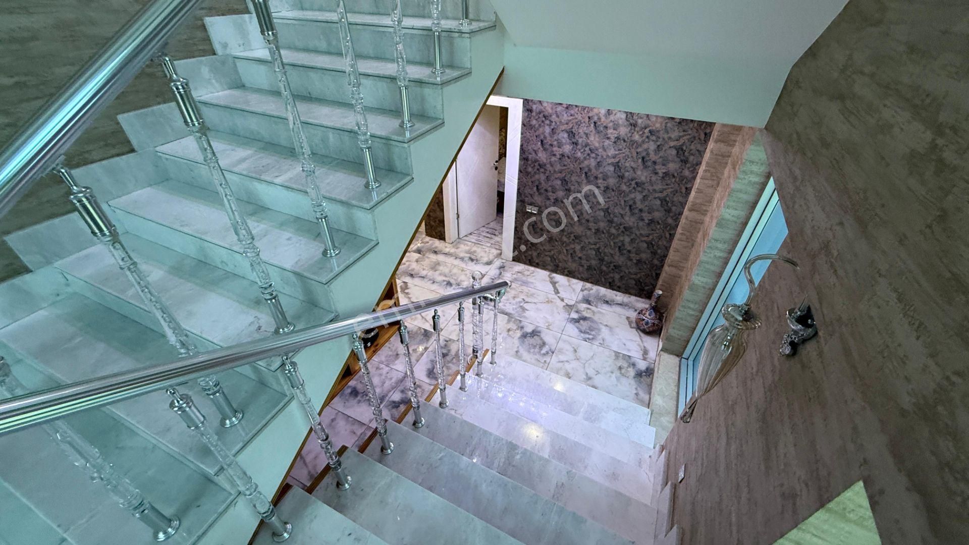 Thor'dan Satılık Yenişehir Deniz Mahallesi 9+1 Lüks Villa - Görsel 13