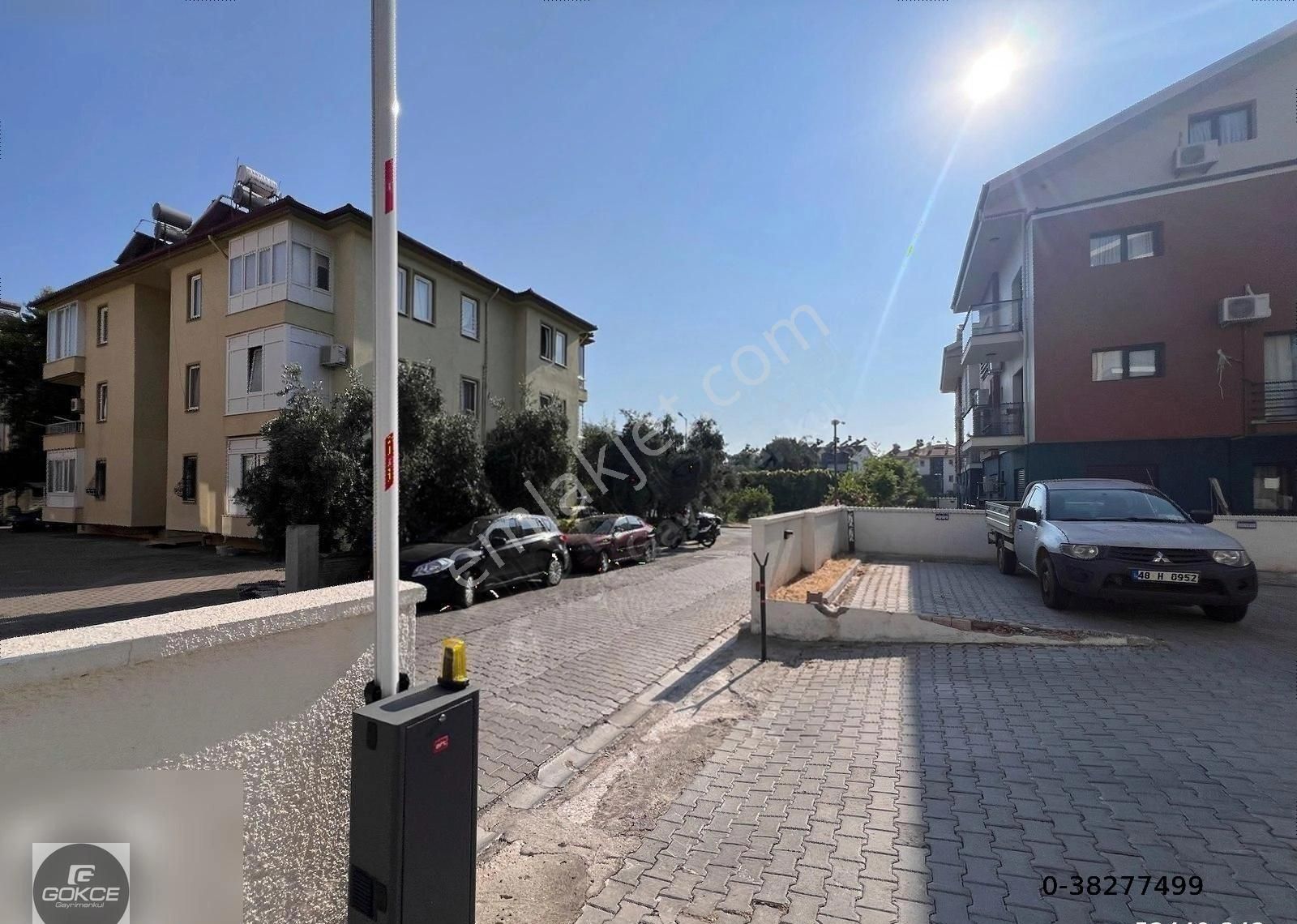 Tuzla Mah. Ana Cadde Üzeri İster Ofis İster Daire - Görsel 27