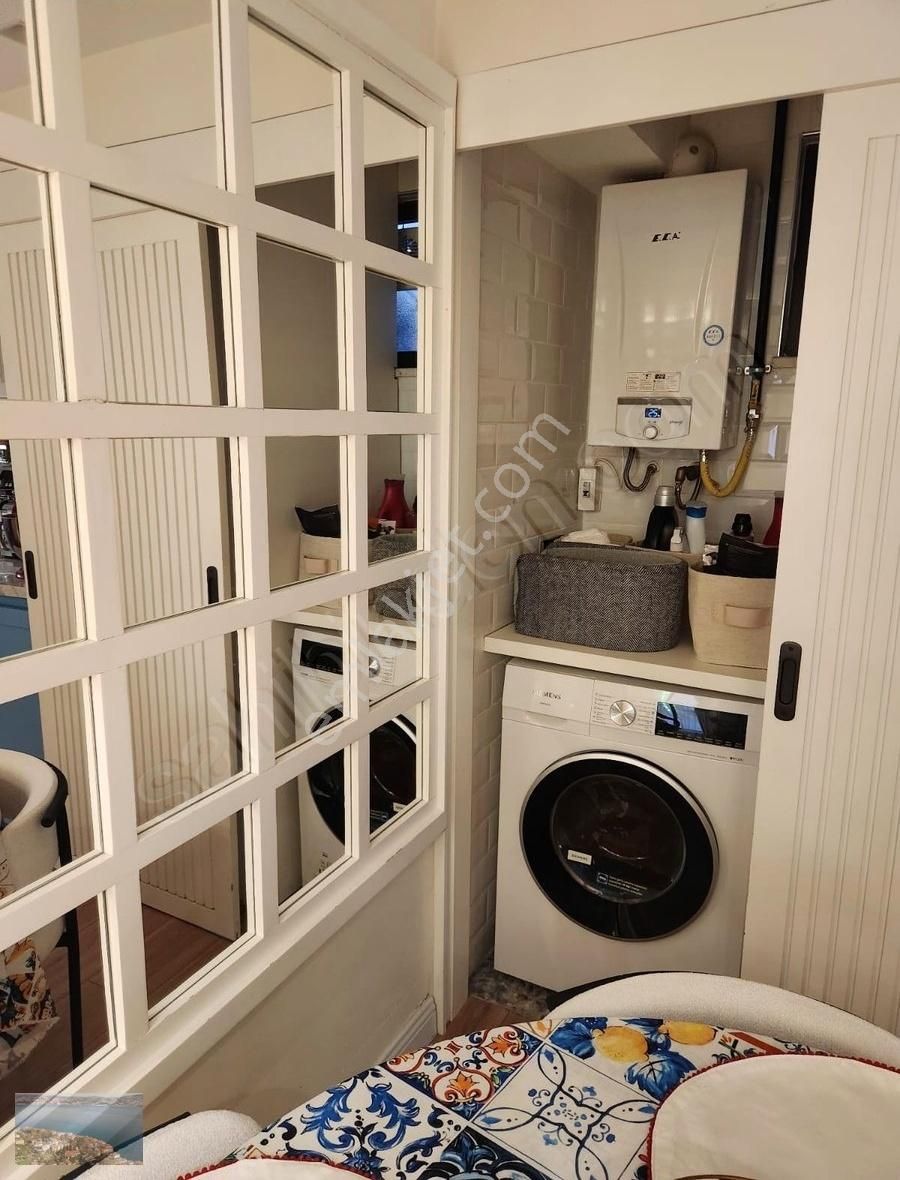 Yeniköy Sahilde Cadde Üzeri Tadilatlı 3+1 Satılık Daire