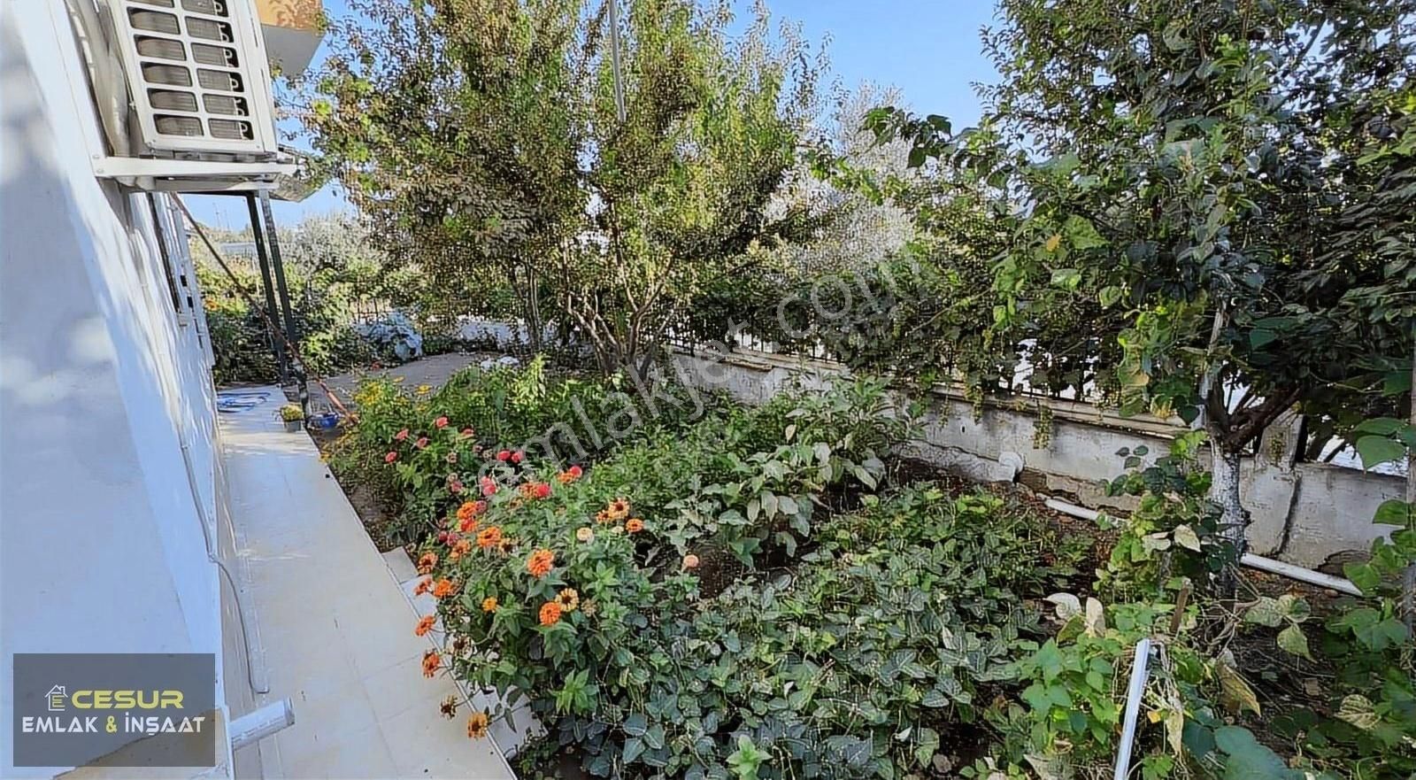 İzmir Dikili Salihler Altı Belkent Sitesinde Köşe Konumda Villa - Görsel 6