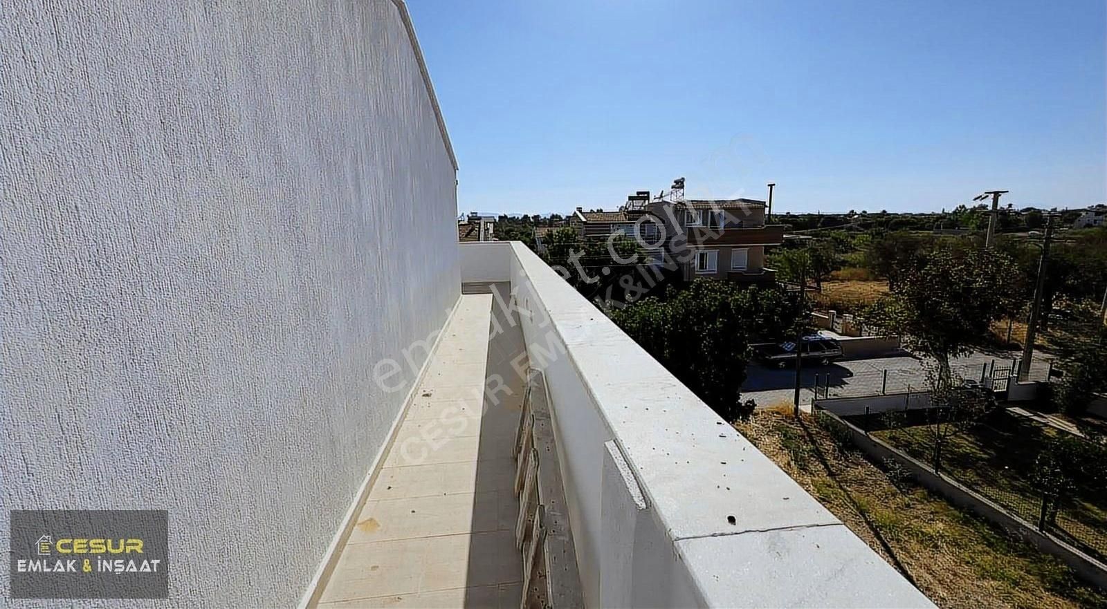 İzmir Dikili Satılık Gülkent Sitesinde 6+1 Lüks Triplex Villa - Görsel 32