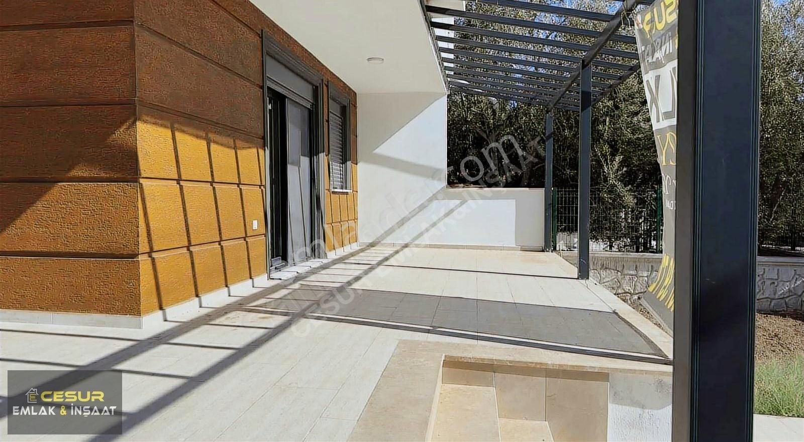 İzmir Dikili Satılık Gülkent Sitesinde 6+1 Lüks Triplex Villa - Görsel 12