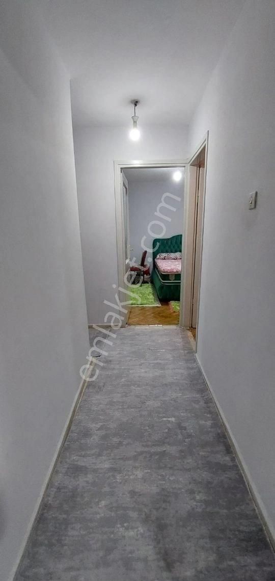 Karabağlar Vatan Mahallesinde Asansörlü 3+1 Satılık Daire - Görsel 2