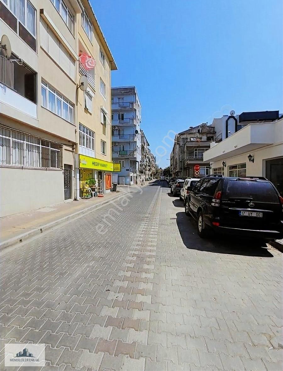 Cevatpaşa Zübeyde Hanım Sokakda Geniş 2+1daire - Görsel 7