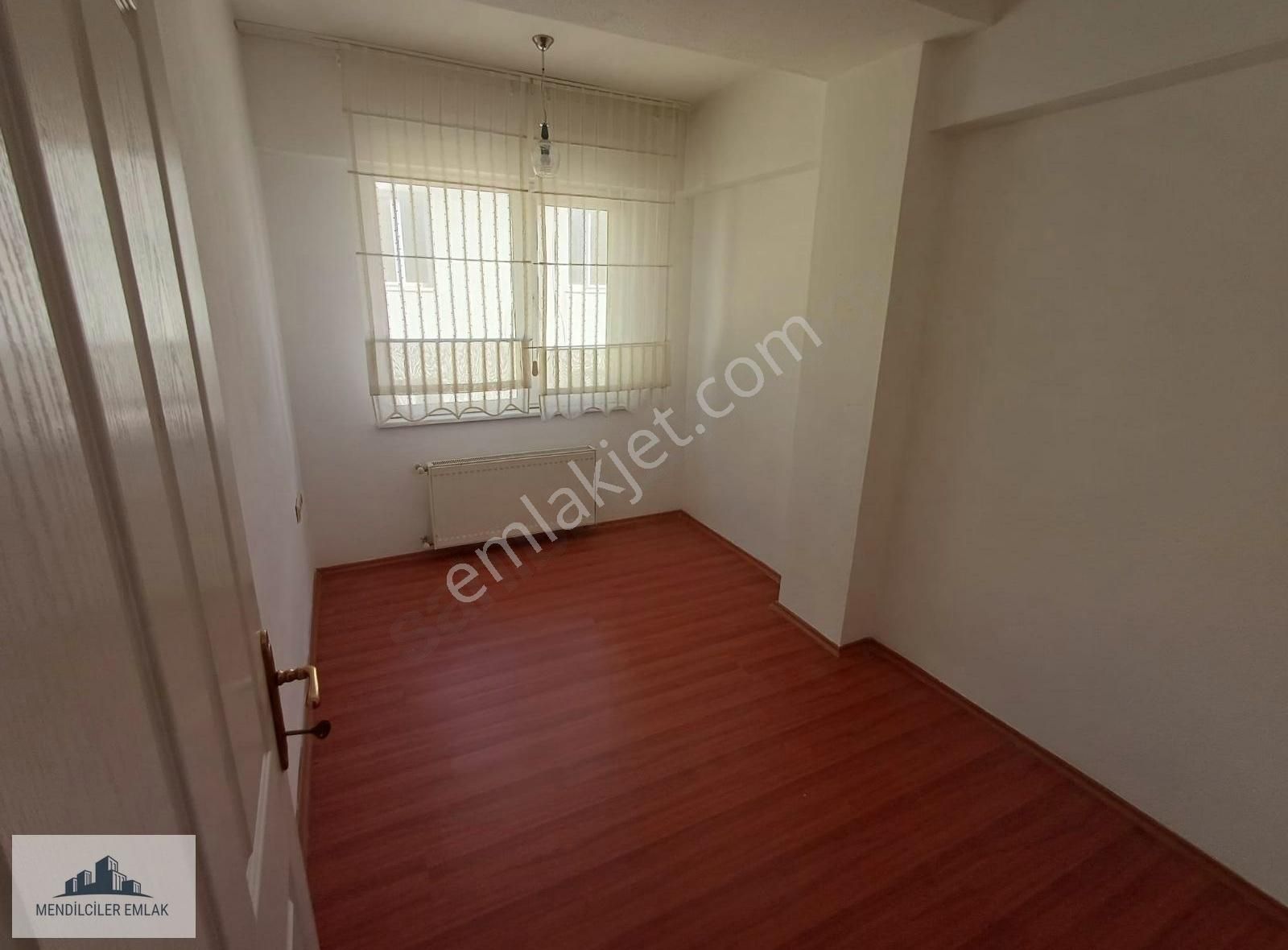 Esenler Mahallesi Barış Caddesi Üstü Dubleks 3+1daire - Görsel 2