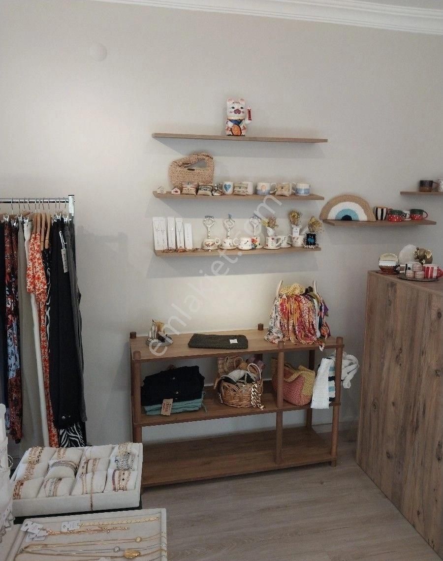 Yeşilbahçede Devren Butik - Görsel 12