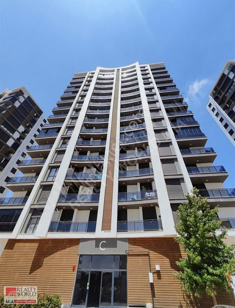 Antalya Döşemealtı Çıplaklı Mah.lüks Site İçi 1+1 Satılık Daire - Görsel 2