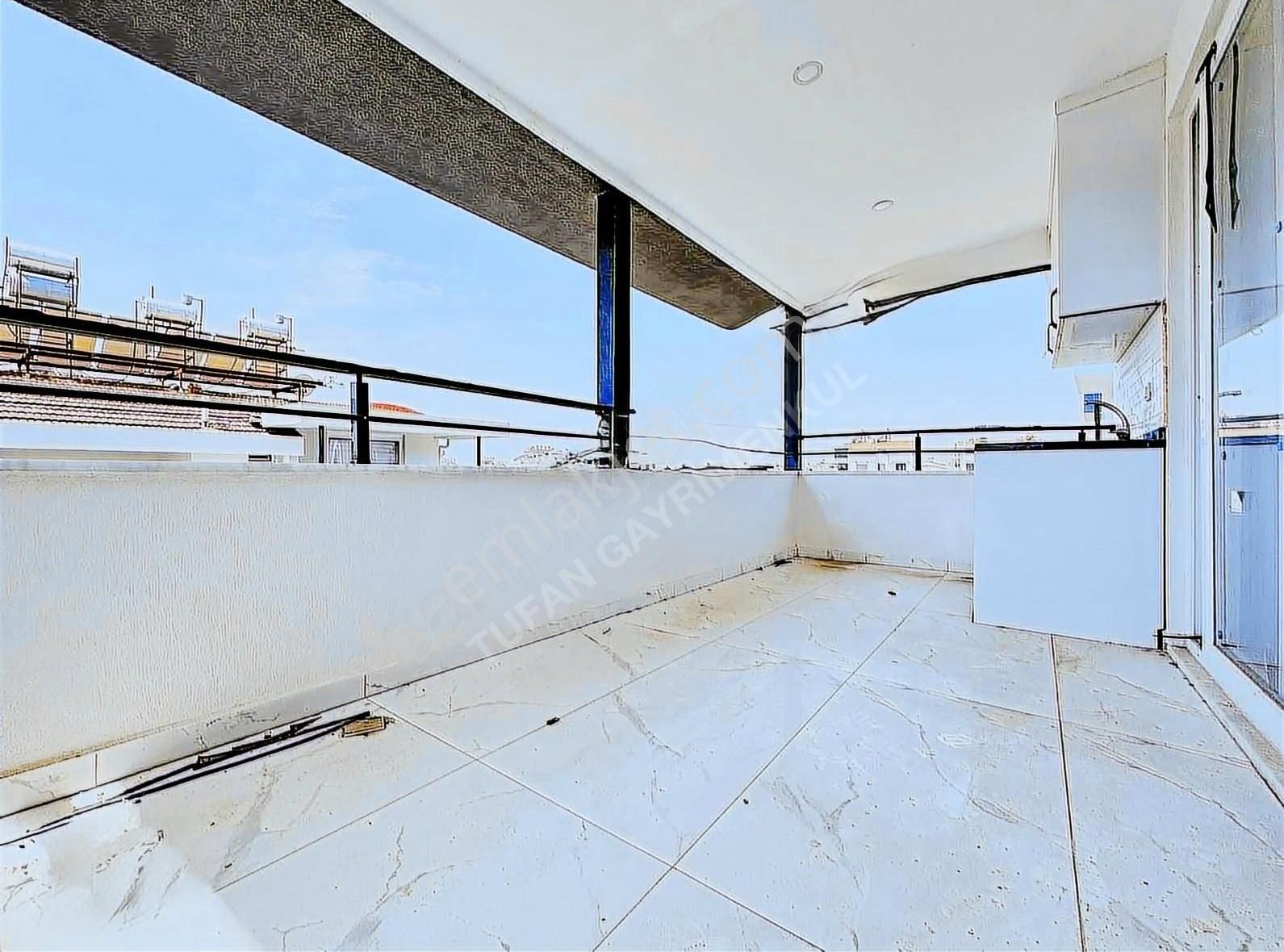 Ilıcada 240m² 4+1 Emsalsiz Büyüklükte Havuzlu Dubleks Daire - Görsel 6