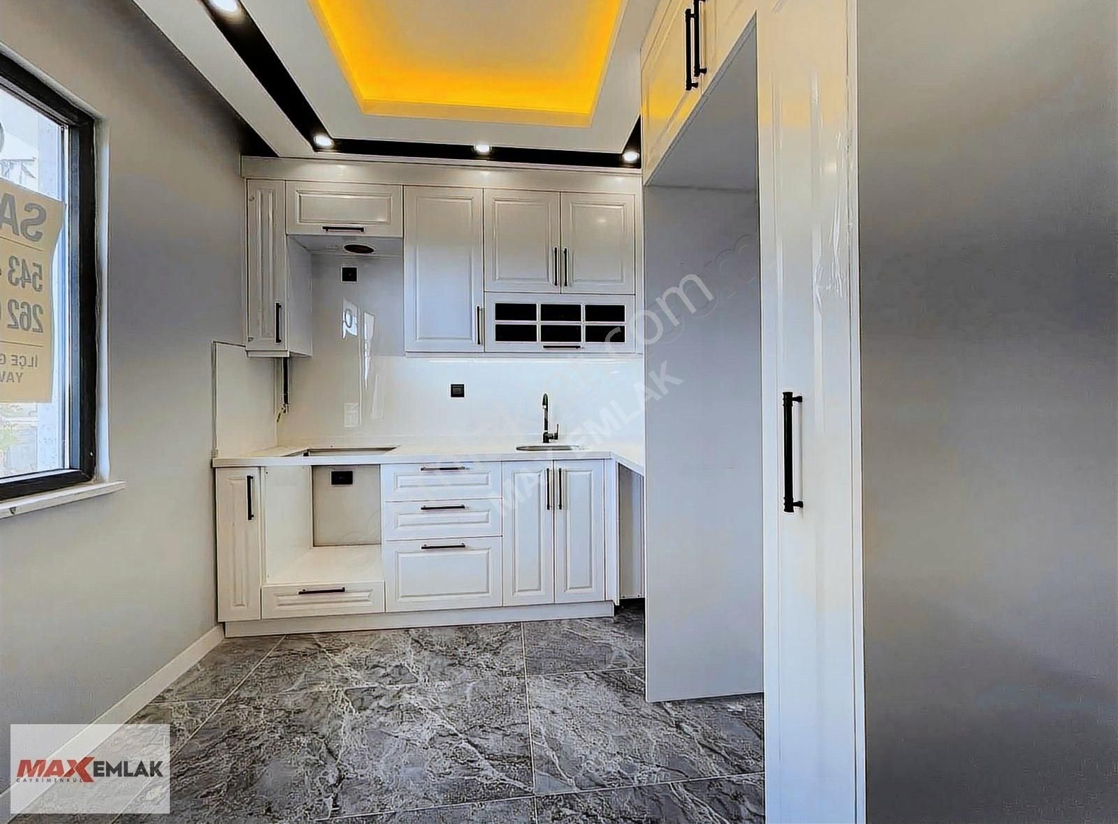 Bağlarbaşı Ortaokulun Yanı Başı Satılık 2+1 85m2 Lüx Arakat - Görsel 5