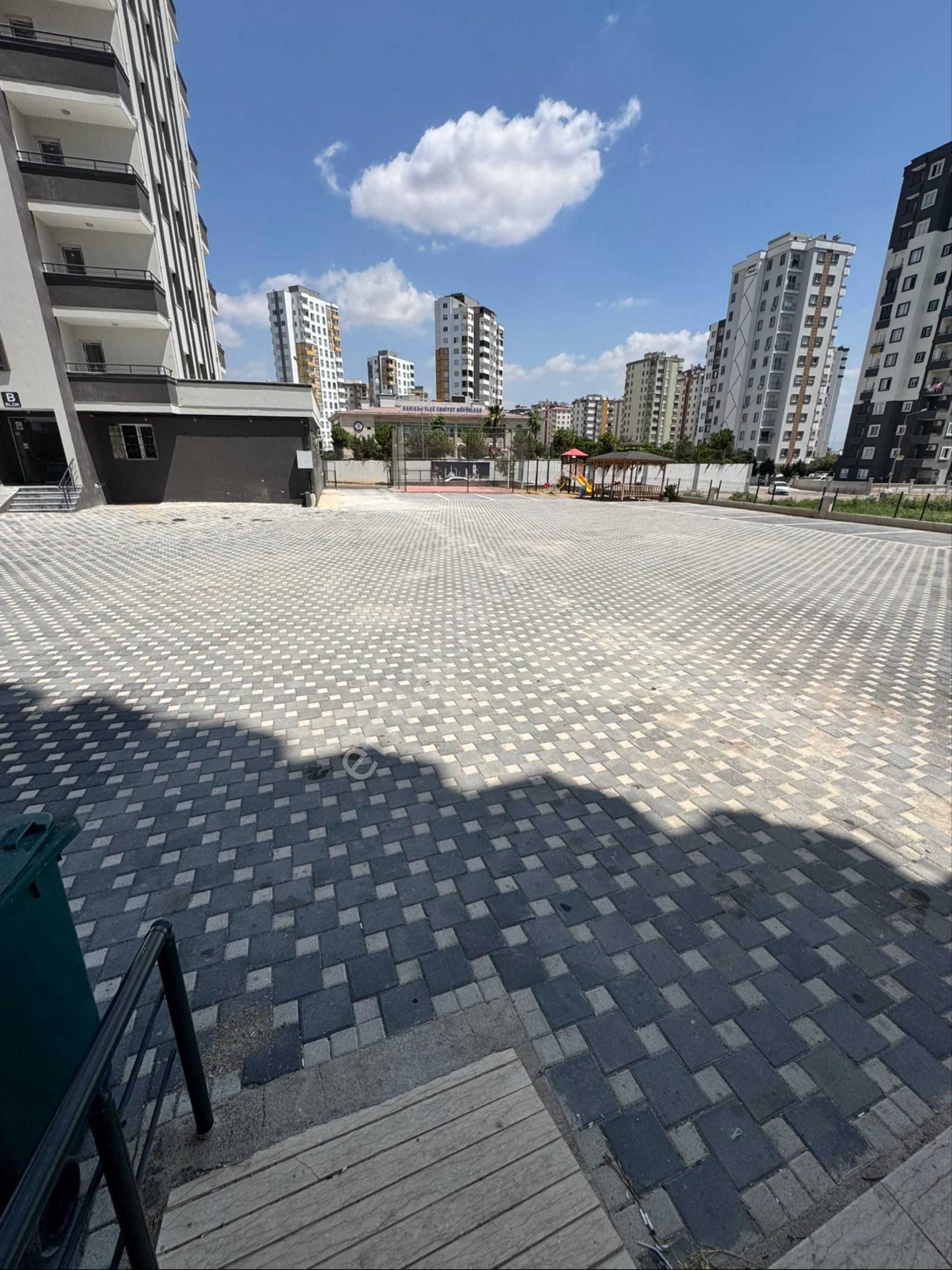 Ugur Kaya Gayrimenkuldan Sarıcam Belediyenin Yaninda Cadde Ustu 3+1 K Mutfak Dairelerimiz Satliktir - Görsel 23