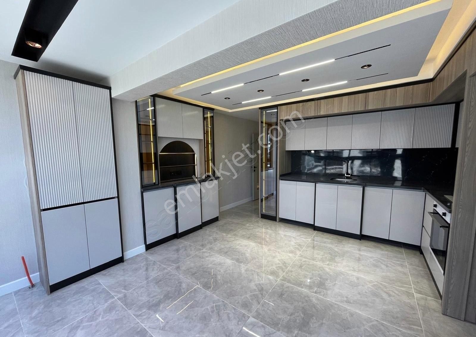 Karaoğlu Gayrimenkul'den Karakaya Mahallesinde 3+1 Daire - Görsel 6