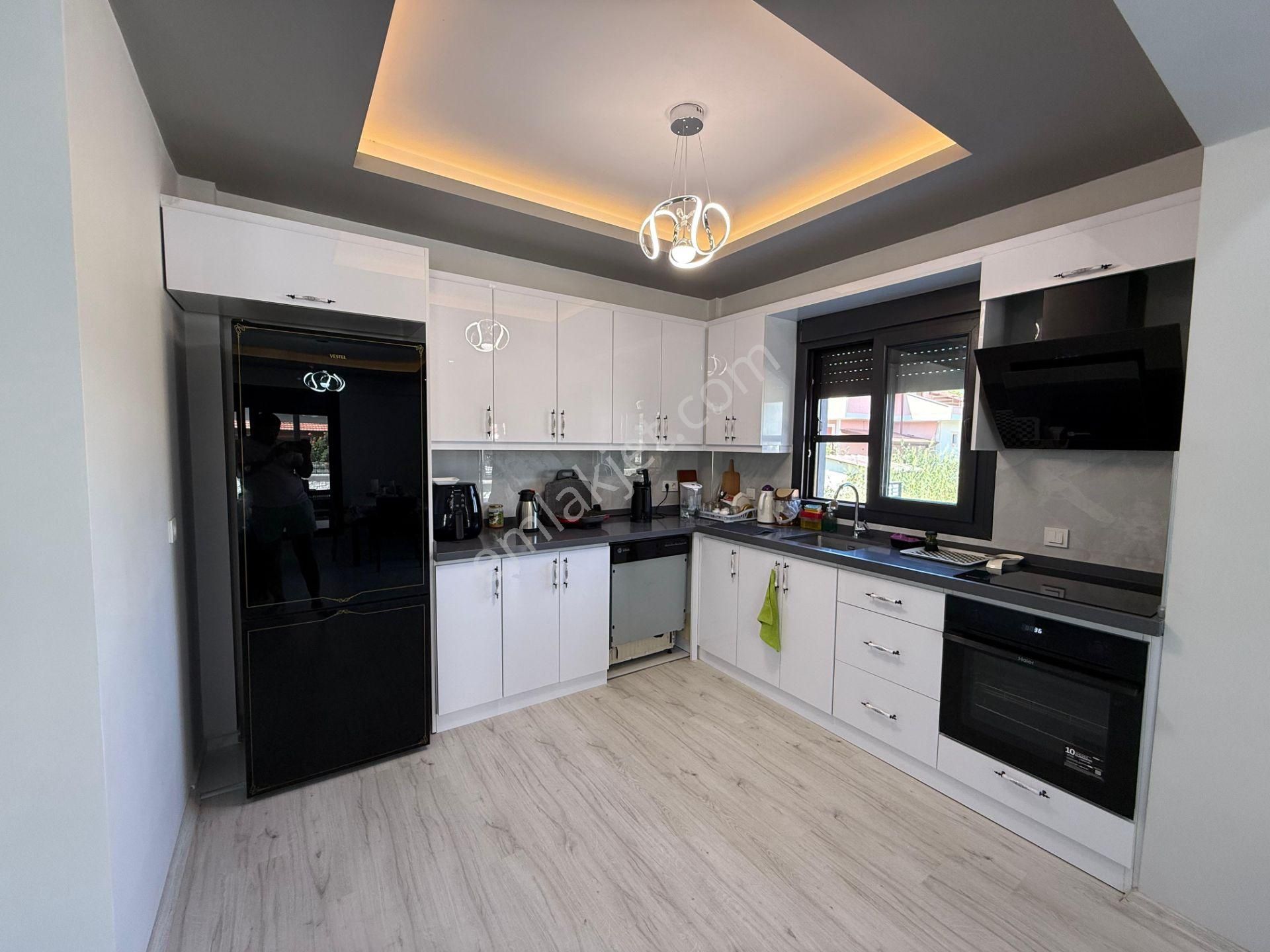 İzmir Dikili Salihleraltı Gülkent Full Akıllı Satılık 5+1 Villa - Görsel 13