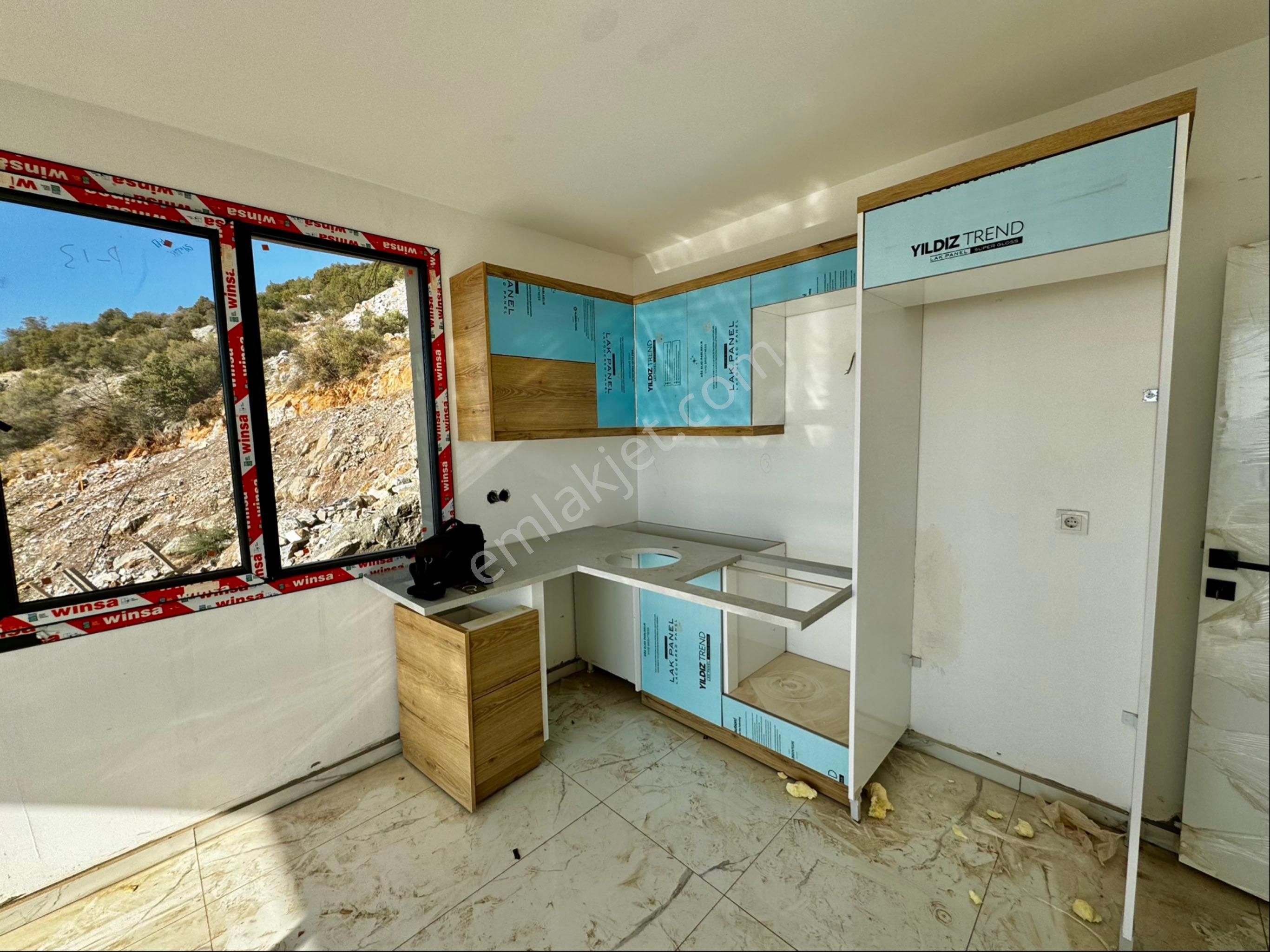 Akbükte Sıfır Deniz Manzaralı Havuzlu Nezih Site İçinde 2+1 Dairemiz Satışta - Görsel 16