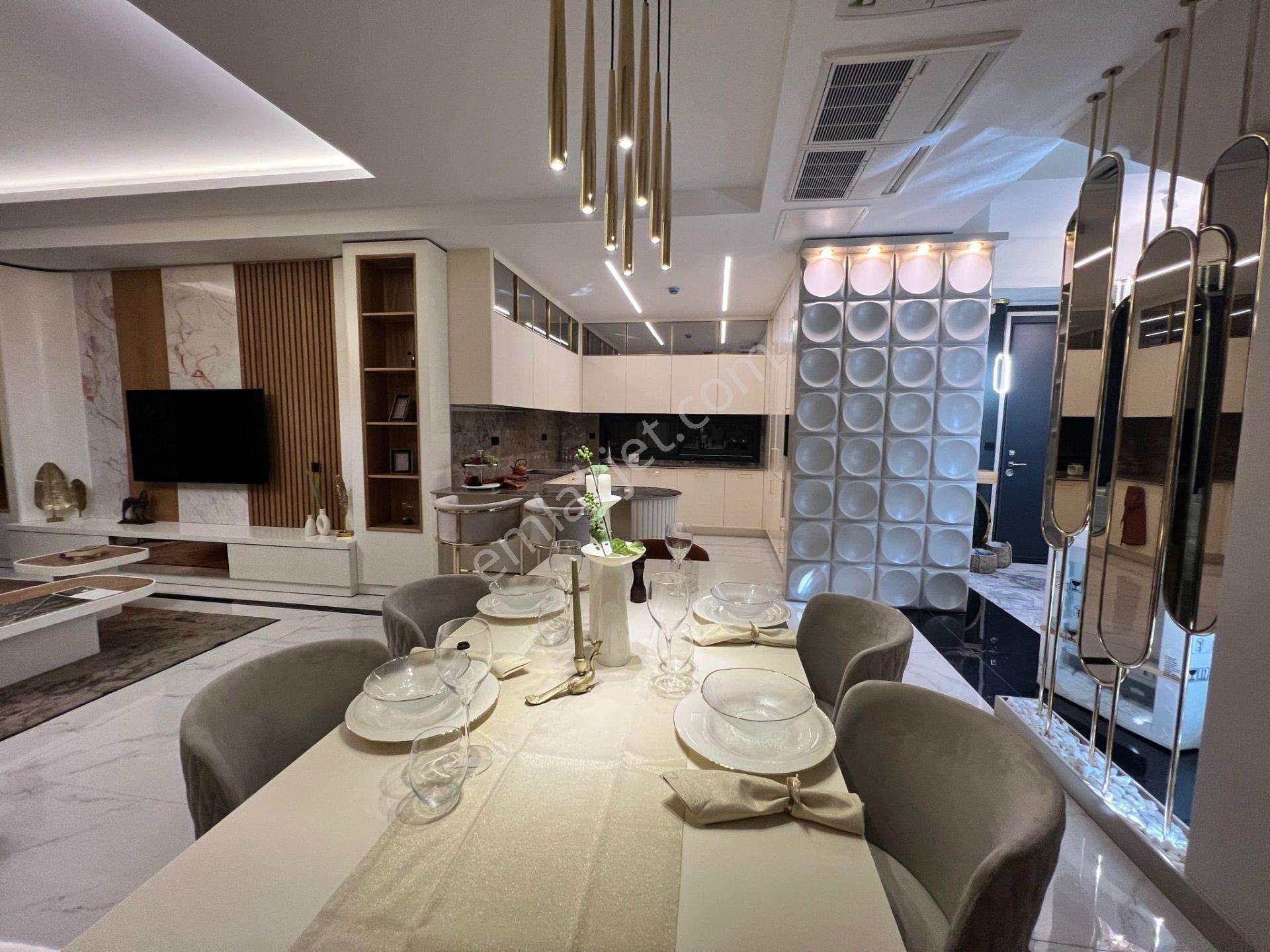 Kuşadası Soğucak'ta Deniz Manzaralı 4+1 Villa - Görsel 9