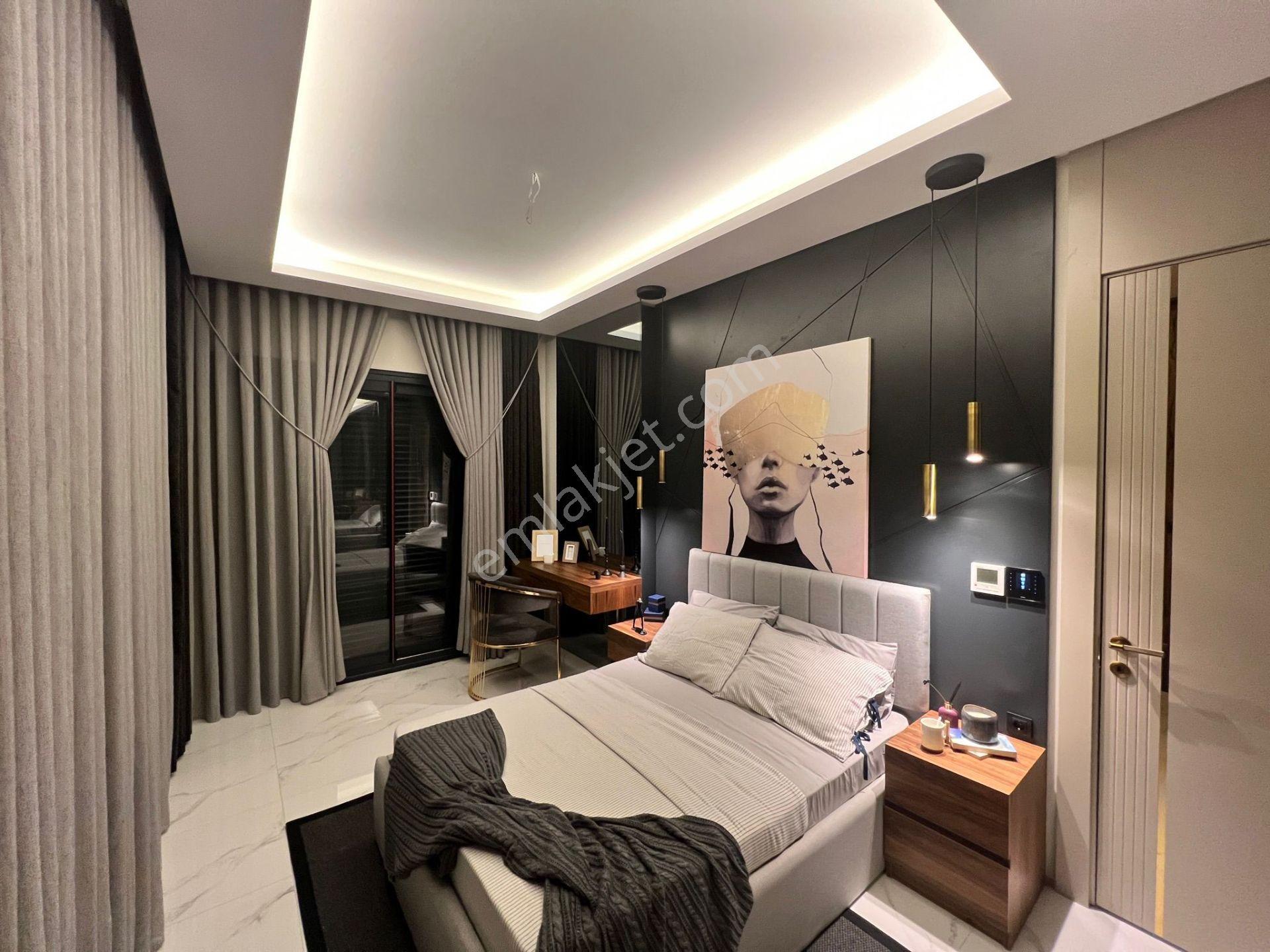 Kuşadası Soğucak'ta Deniz Manzaralı 4+1 Villa - Görsel 20