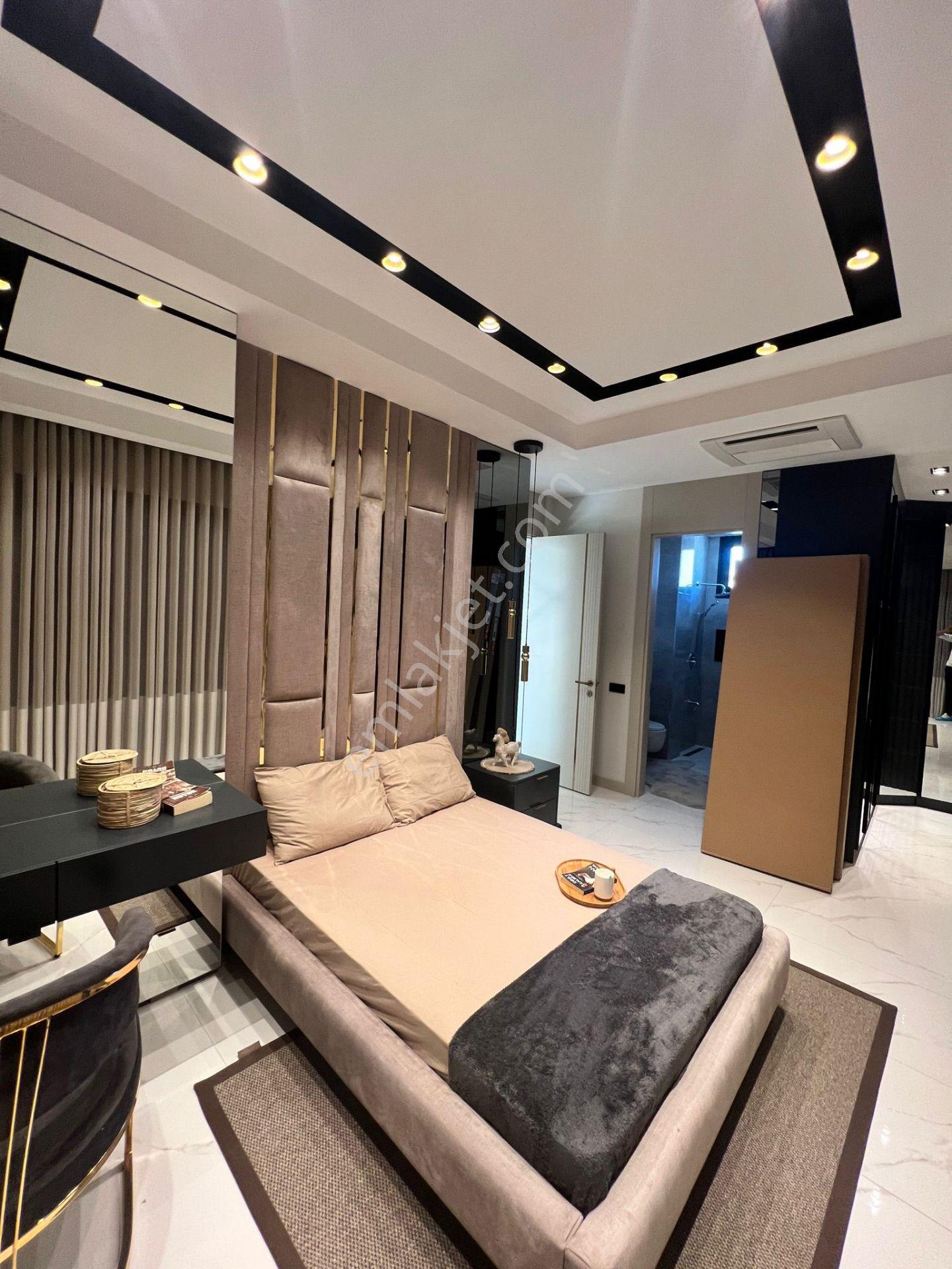 Kuşadası Soğucak'ta Deniz Manzaralı 4+1 Villa - Görsel 26