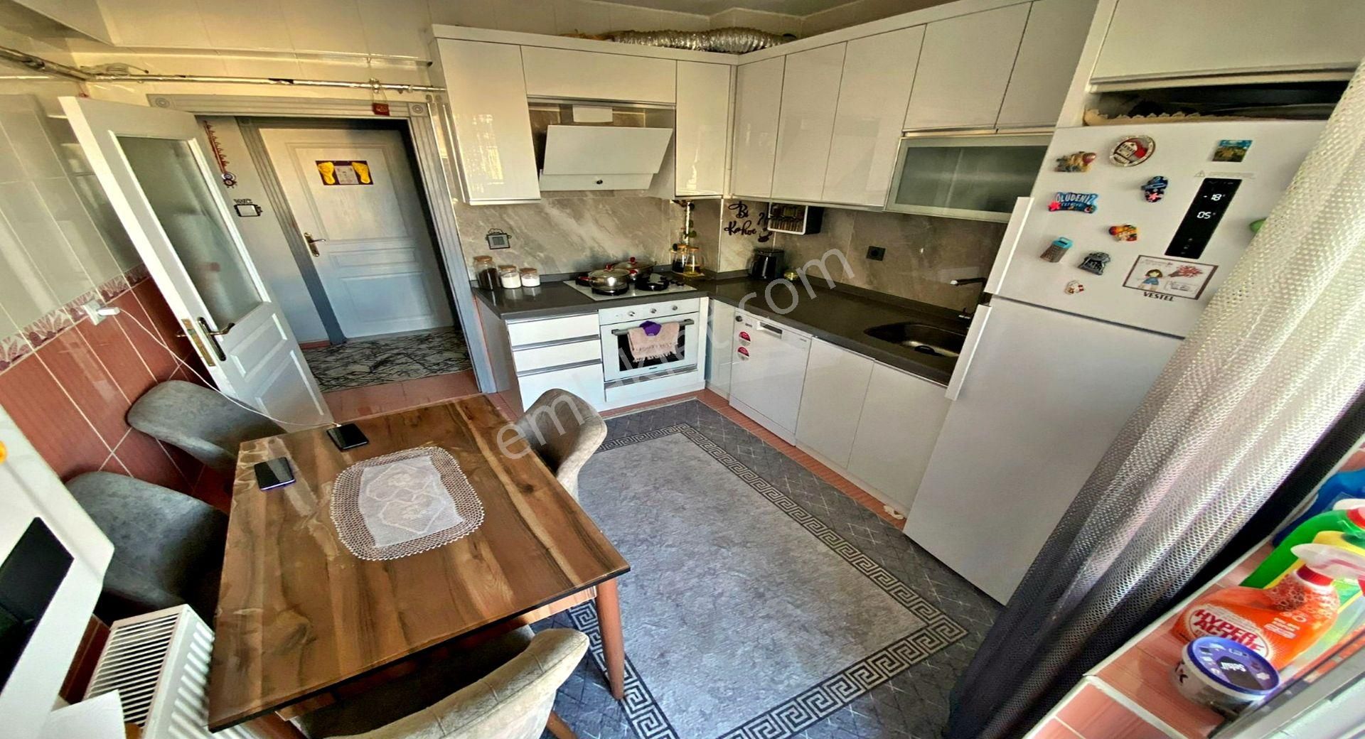 Yayla Ovacık Mevkii Tuğba Camii Yakını Ara Kat Ferah Genç Binada - Görsel 8