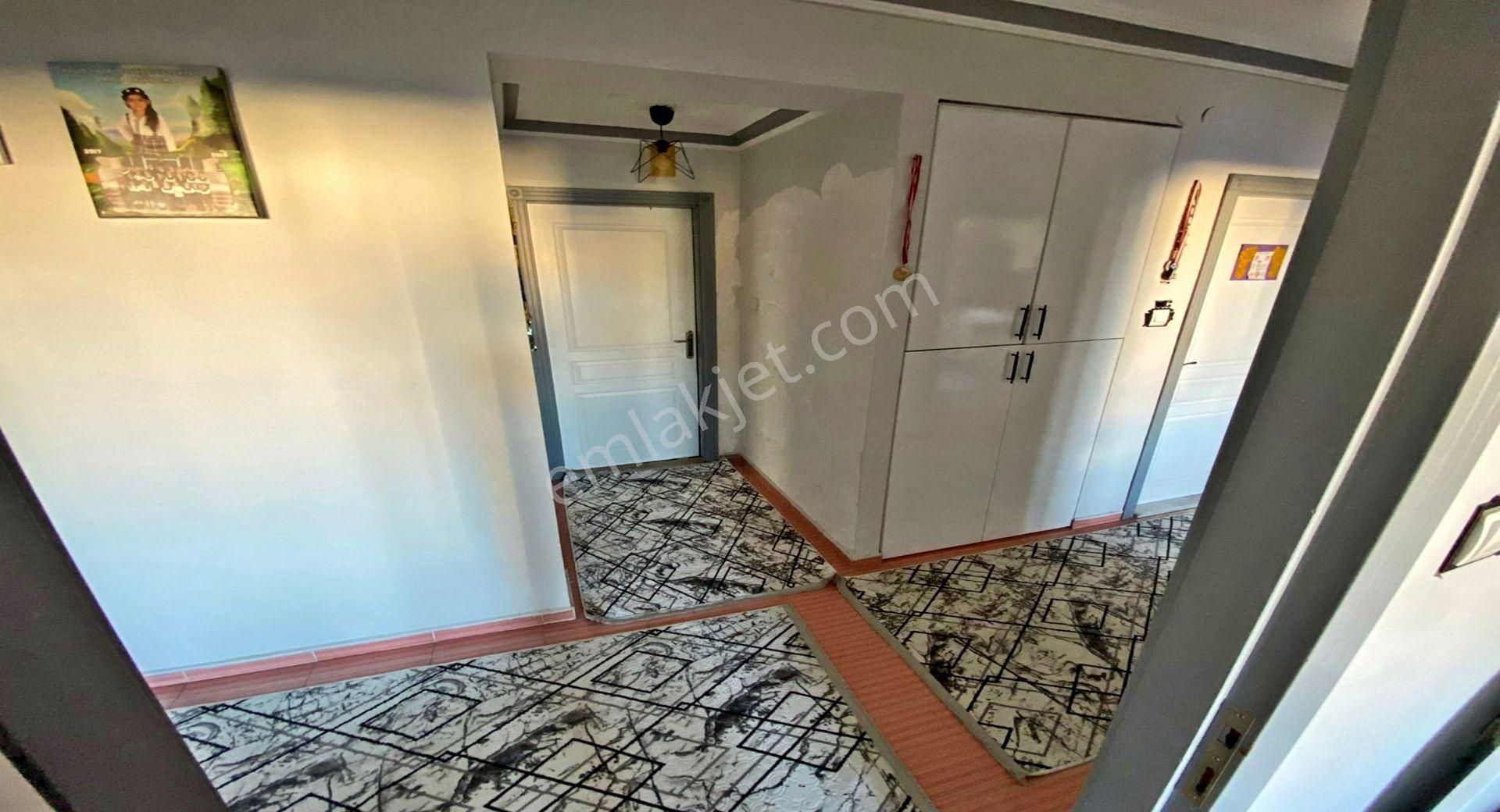 Yayla Ovacık Mevkii Tuğba Camii Yakını Ara Kat Ferah Genç Binada - Görsel 32