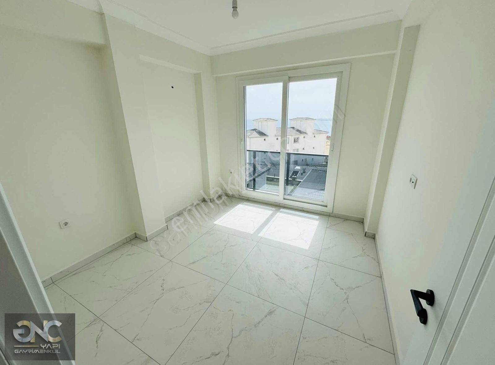 Havuzlu Özel Sitede Deniz Manzaralı 2+1 Daire - Görsel 2