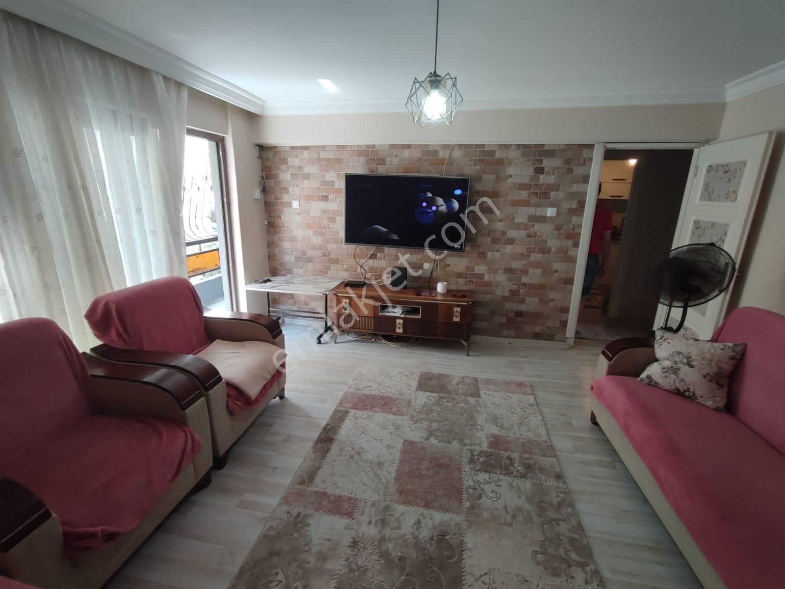 Ulu Önder Caddesi Üzerinde 2+1 Doğalgazlı Fırsat Daire