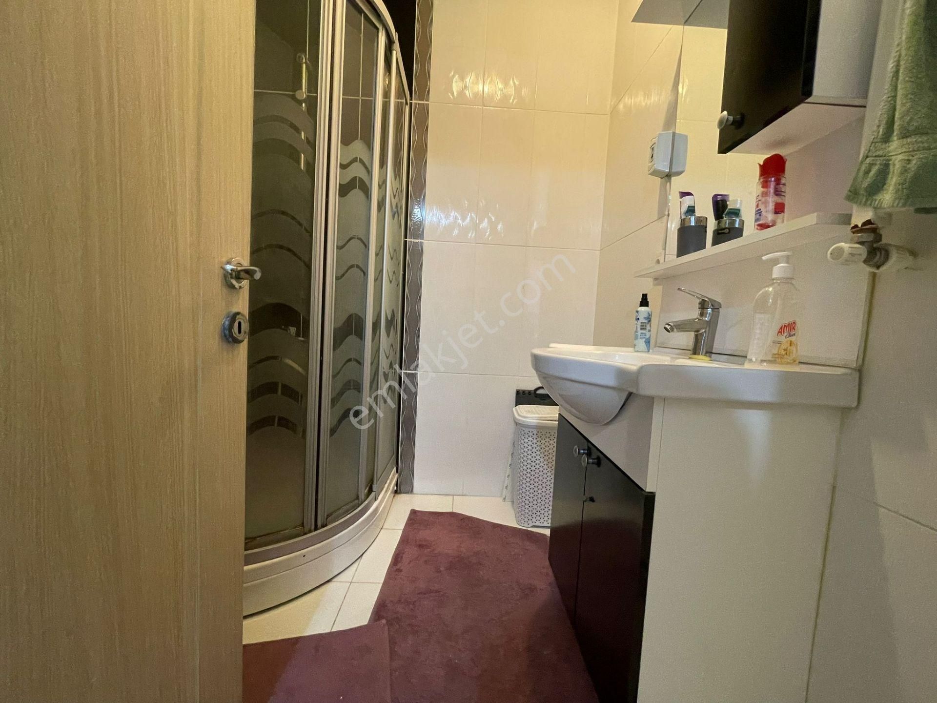 B.evler Siyavuşpaşa Caddesine Yakın 1+1 Giriş 2014 Yapımı Eşyalı - Görsel 8