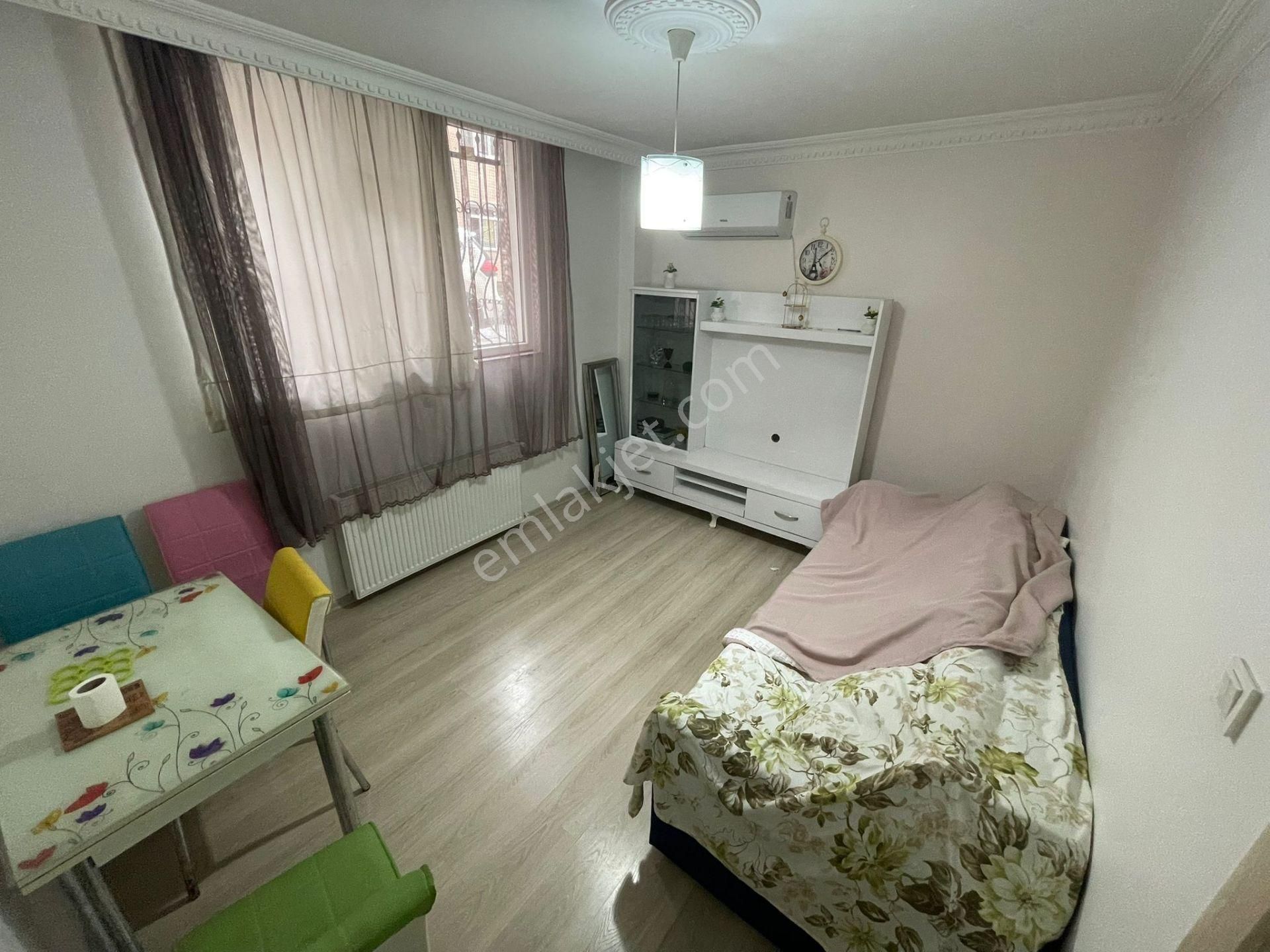 B.evler Siyavuşpaşa Caddesine Yakın 1+1 Giriş 2014 Yapımı Eşyalı - Görsel 27