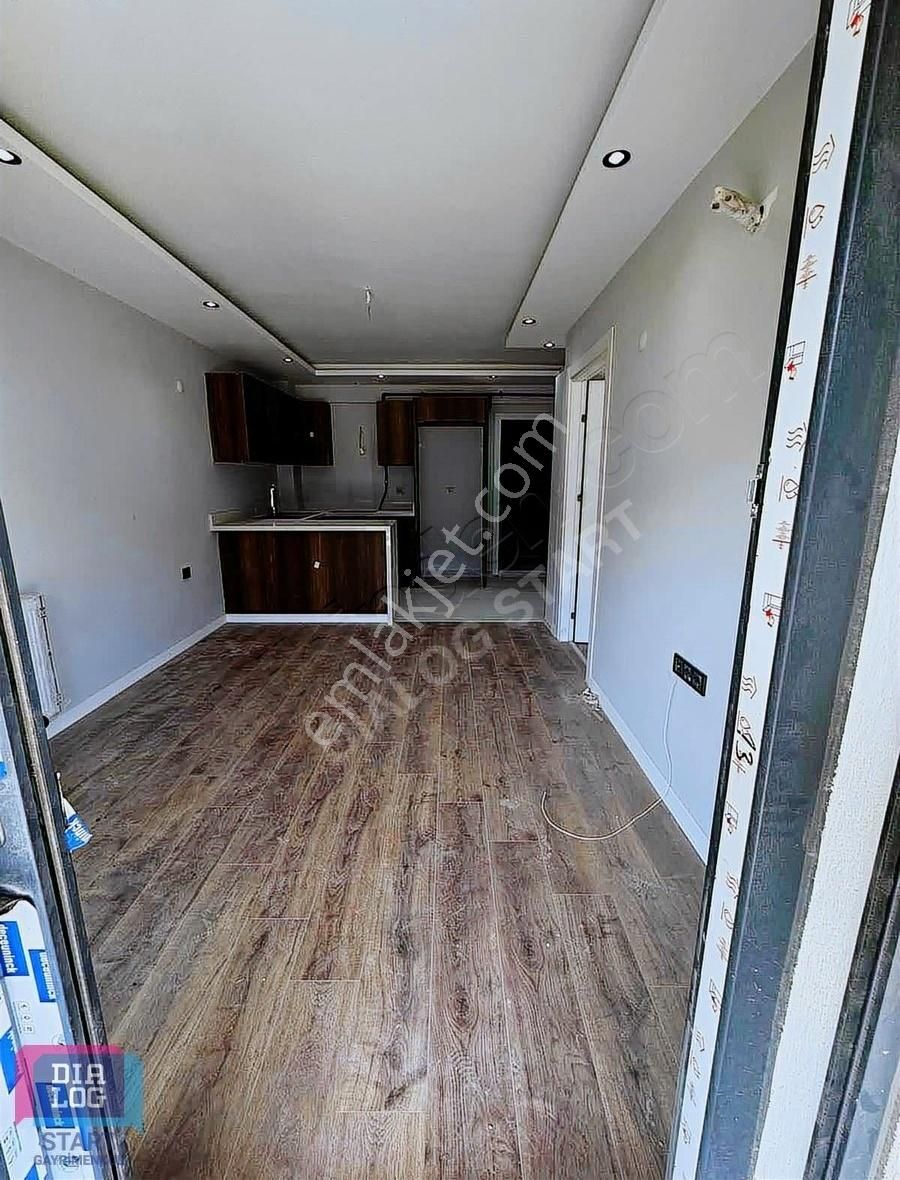 Bornova Yatay Mimari Konsept Site Havuz Cephe Bahçeli 1+1 Daire - Görsel 12