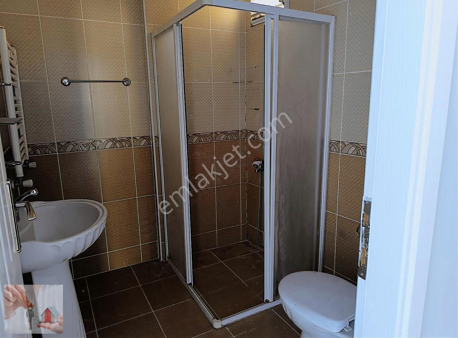 Gemlik,osmaniye Mah.ahmetsüren Meydanı Arakat 3+1 Kiralık - Görsel 6