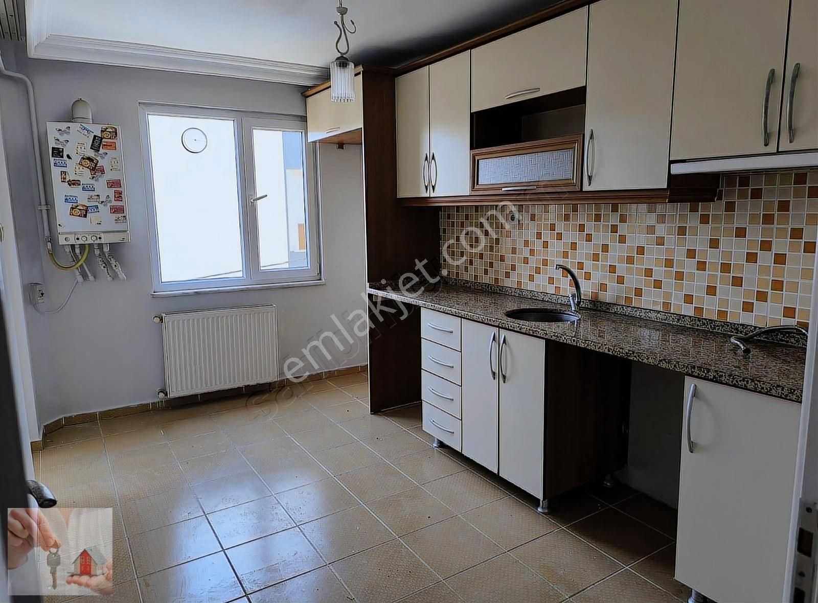 Gemlik,osmaniye Mah.ahmetsüren Meydanı Arakat 3+1 Kiralık - Görsel 7