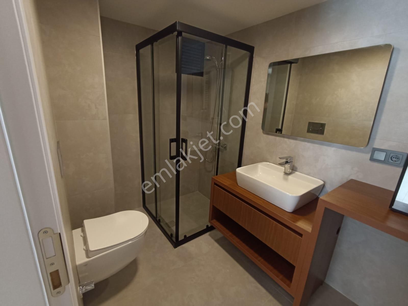 Karşıyaka Bostanlı Sahile Çok Yakın Tadilatlı 3+1 Daire N-22 - Görsel 24