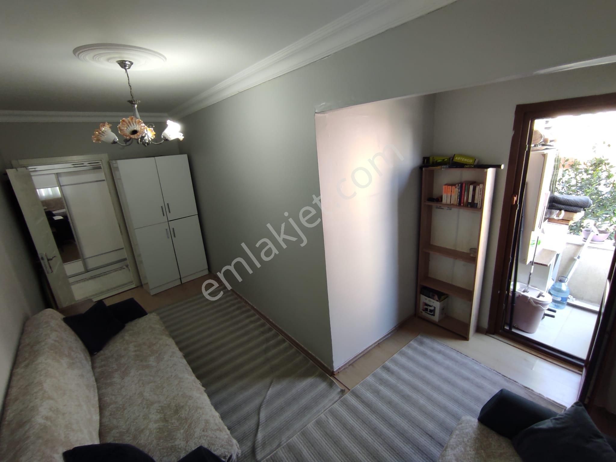 Merve Mahallesinde Köşe Bina 3. Kat Çift Balkonlu Satılık - Görsel 18