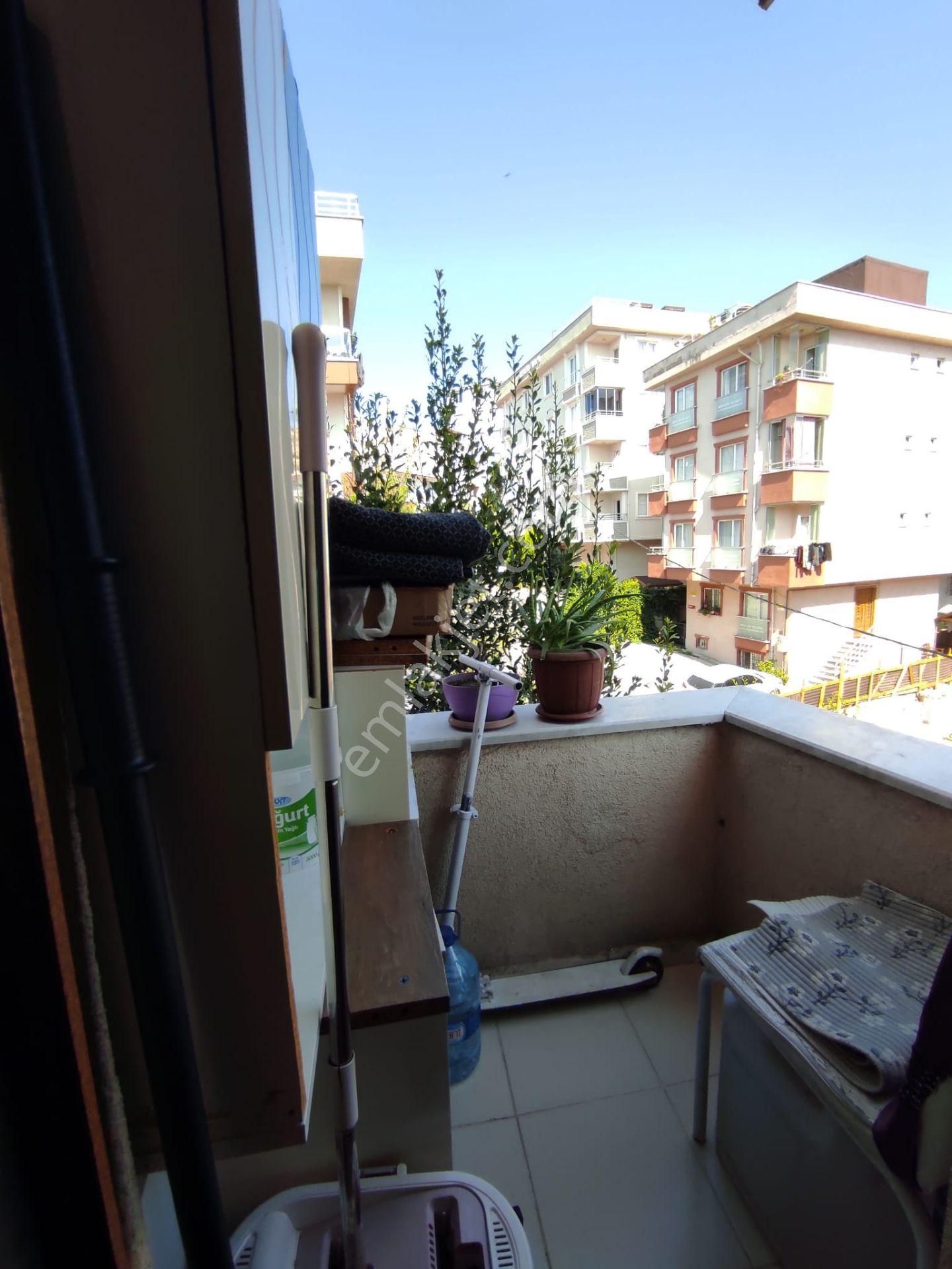 Merve Mahallesinde Köşe Bina 3. Kat Çift Balkonlu Satılık - Görsel 19