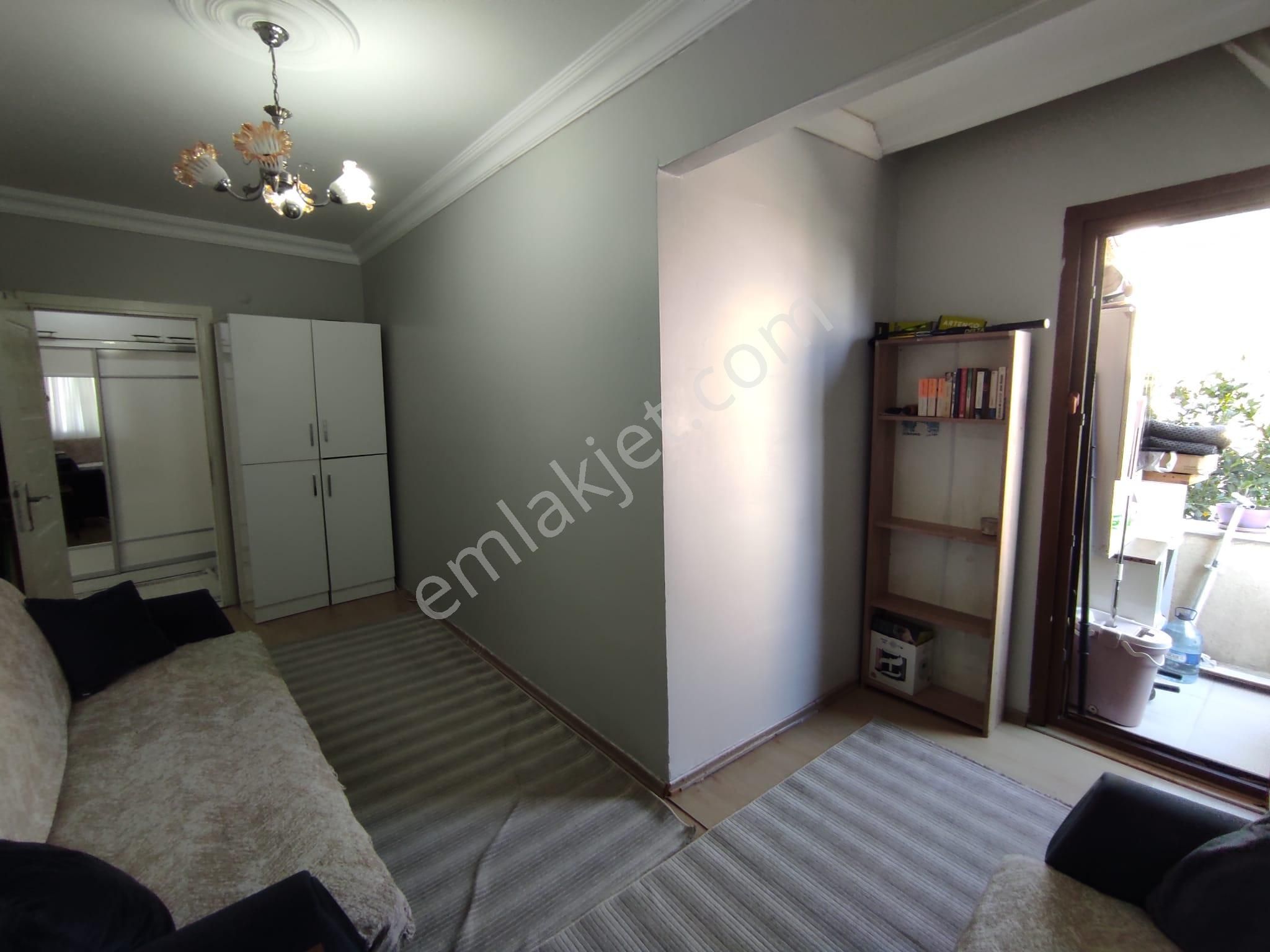 Merve Mahallesinde Köşe Bina 3. Kat Çift Balkonlu Satılık - Görsel 16