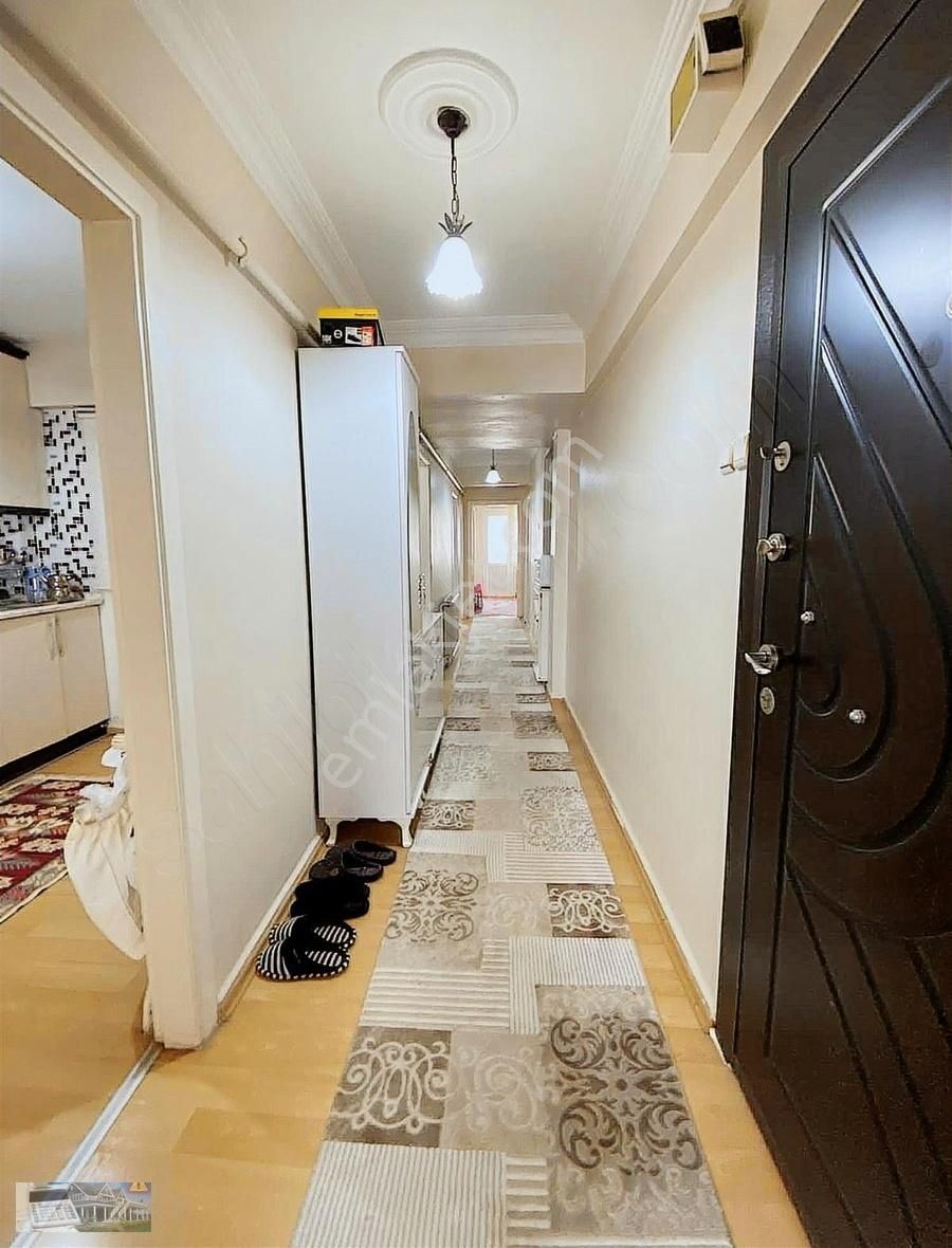 Satılık Ömerbey3+1 130m2 Asansörlü Merkezi Konumda Fırsat Daire - Görsel 2