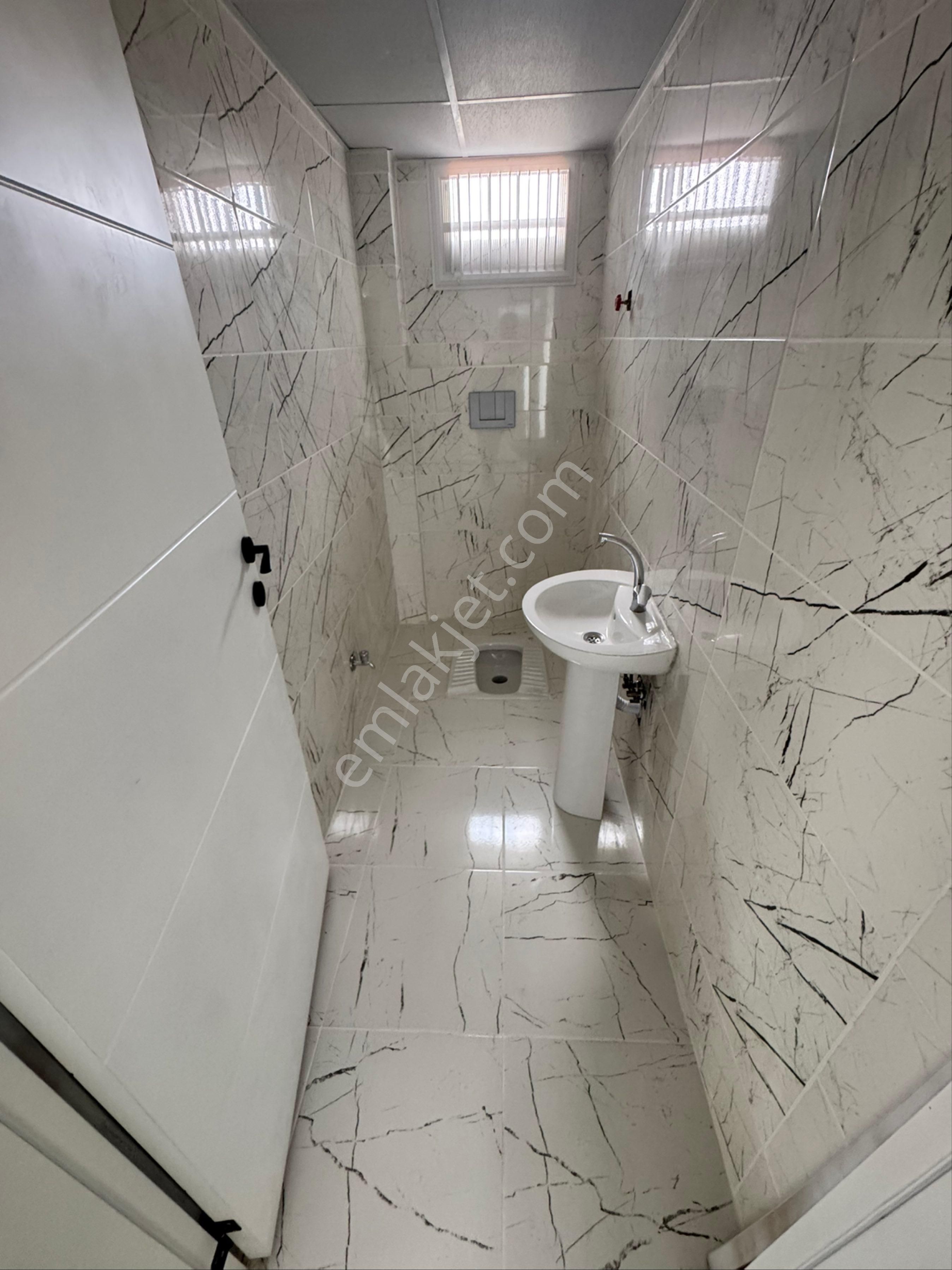 Uğur Kaya Gayrimenkul’dan Sarıçam Buruk Tokilerinin Yanında Üç Katlı Müstakil Satılık - Görsel 26