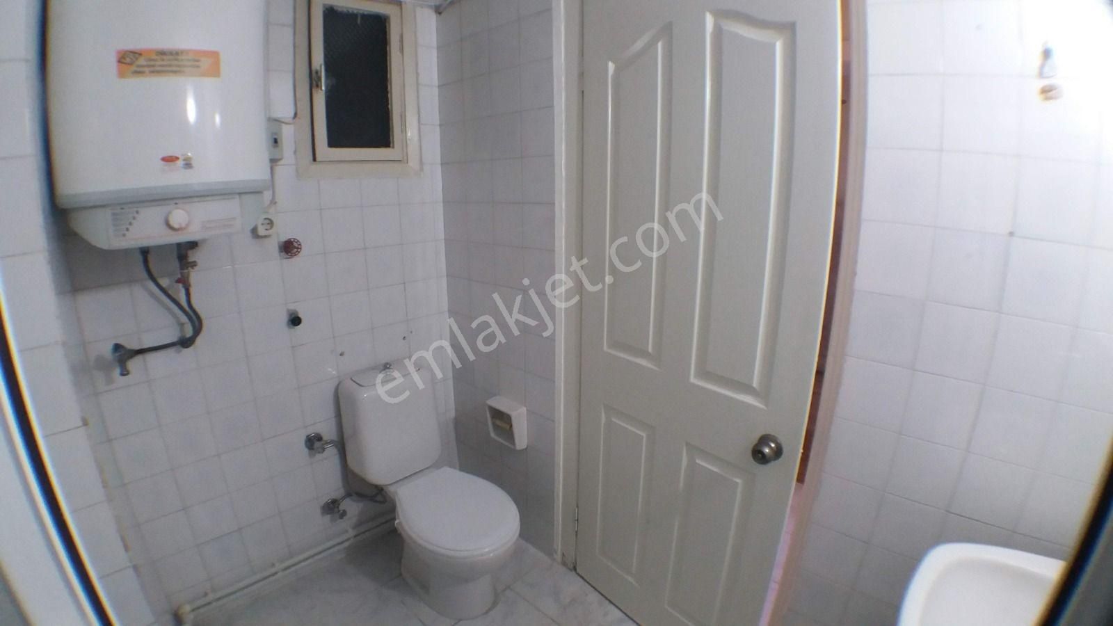 İnönü Caddesinde Bakımlı 2+1 - Görsel 21