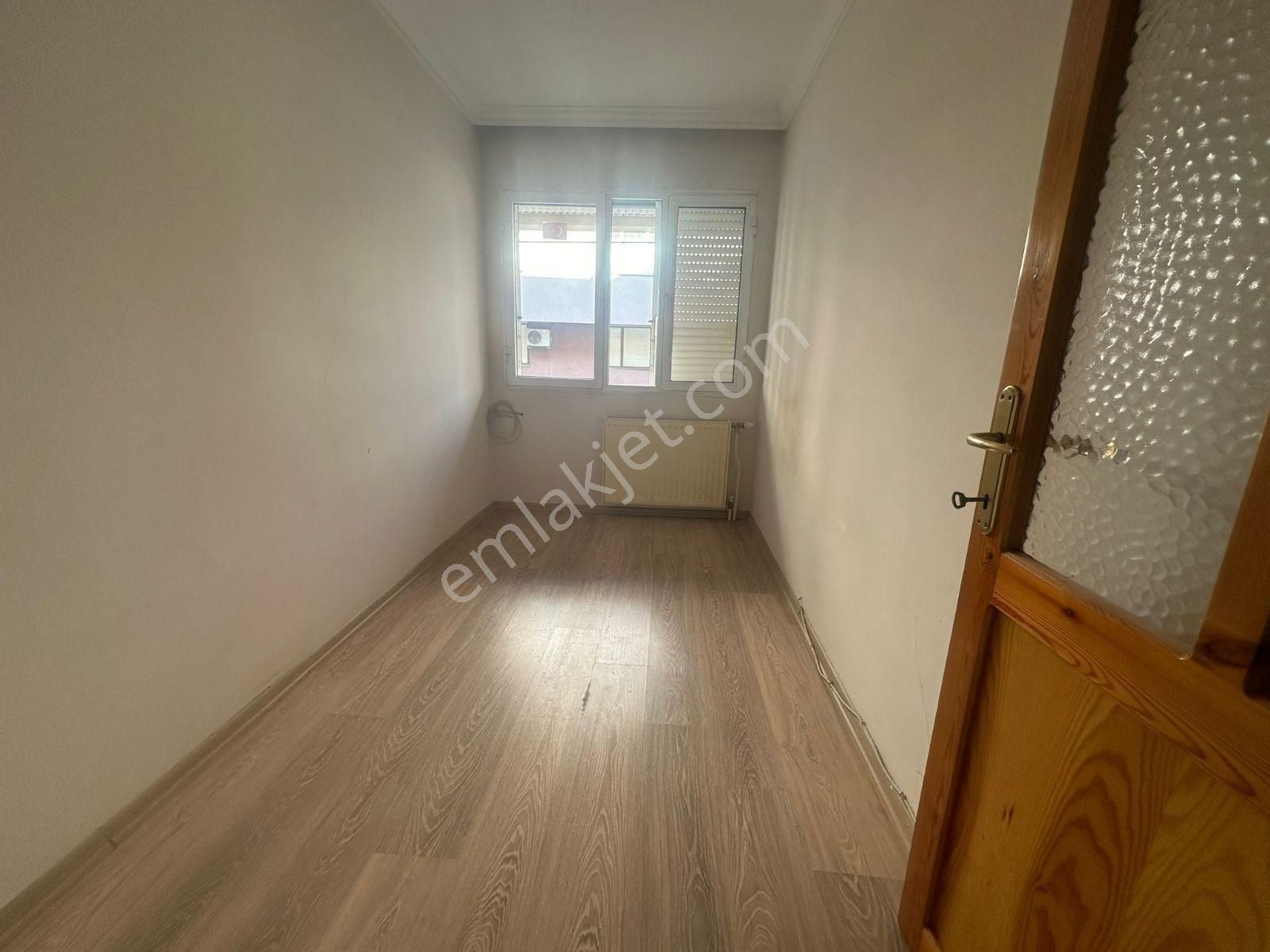 Sevgi Yoluna Çok Yakın Bakımlı Daire - Görsel 4