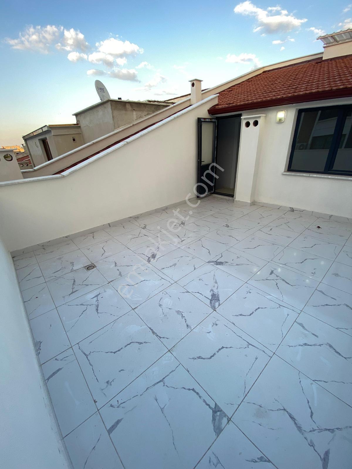 Yeni Mahalle Mahallesi Çatı Dubleks 5+1 250m2 5 Katlının Çatı Dubleksi - Görsel 13