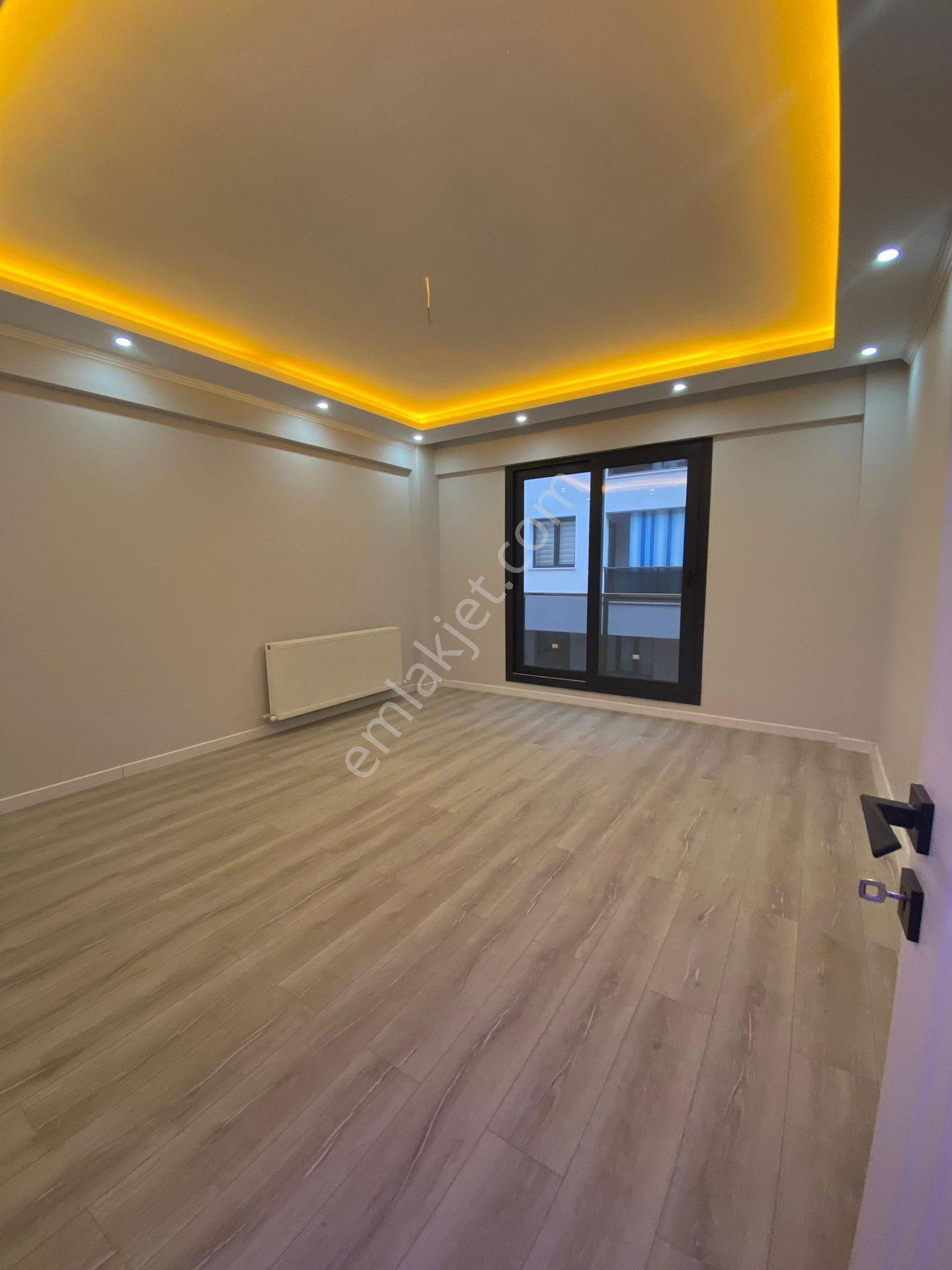 Yeni Mahalle Mahallesi Çatı Dubleks 5+1 250m2 5 Katlının Çatı Dubleksi - Görsel 3